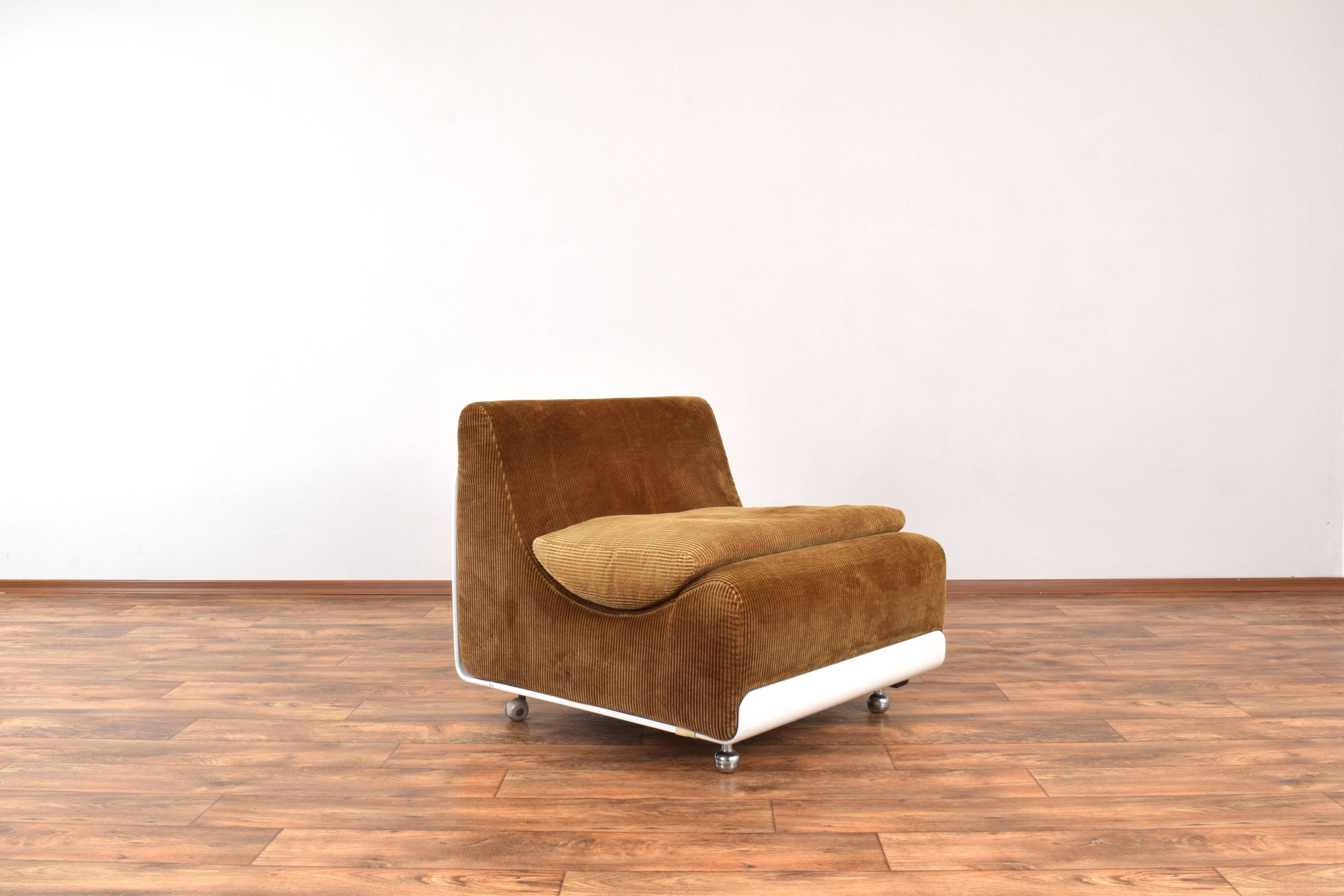 Fauteuil lounge space-age modèle orbis par luigi colani pour cor, années 1970.