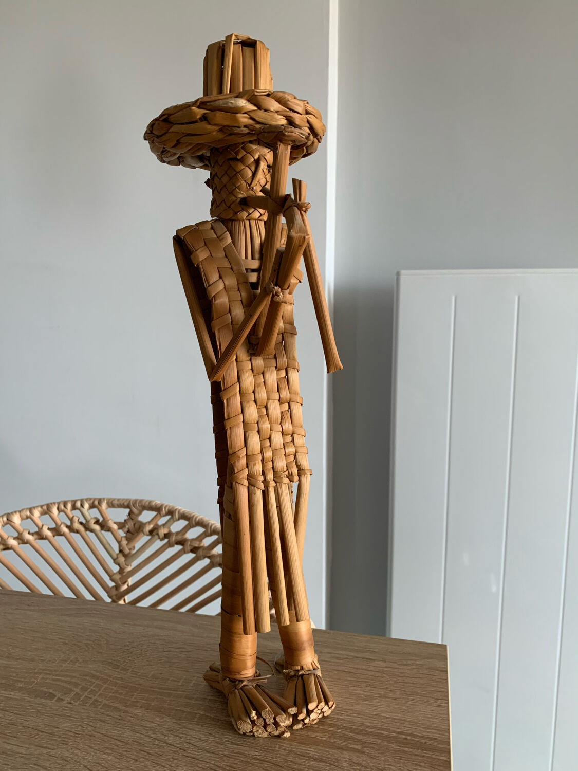 Statuette figurine straw wicker character musician height 42 cm