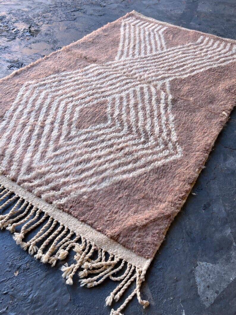 Handmade traditional Berber rug size 1.4/2.6 m