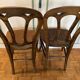 Pair of Art Nouveau curved wooden chairs, circa 1900 — Thonet style, ta