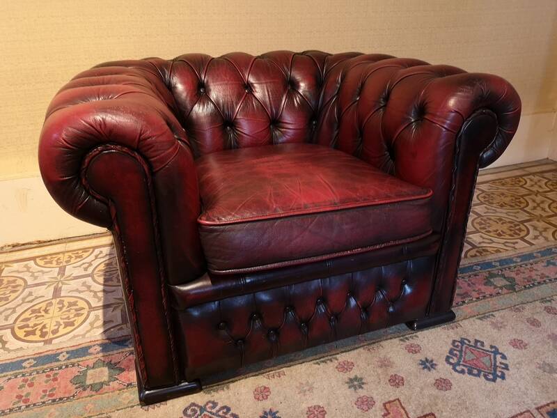 Chesterfield armchair burgundy leather