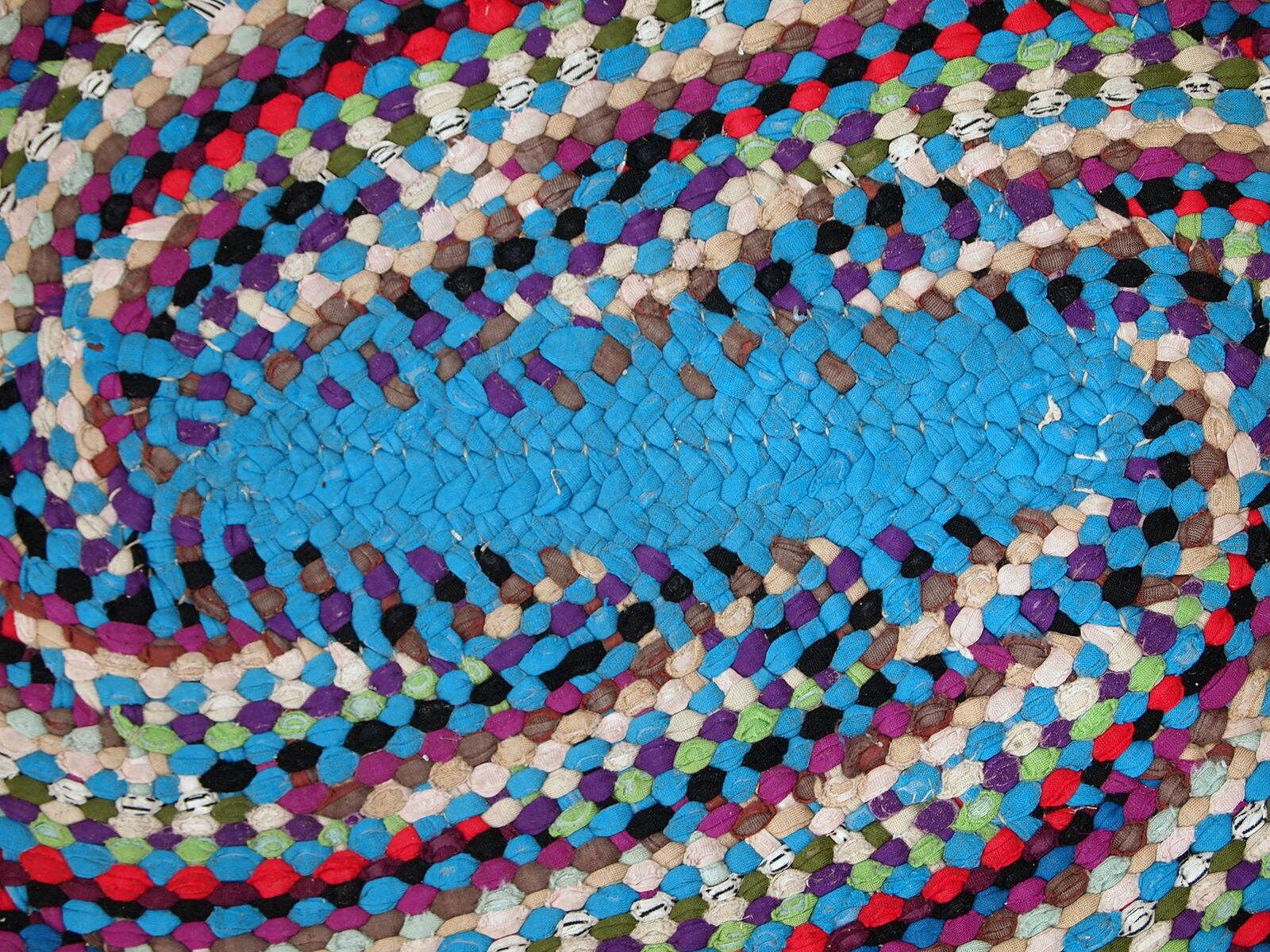 American braided handmade vintage rug 97cm x 125cm 1960, 1C71