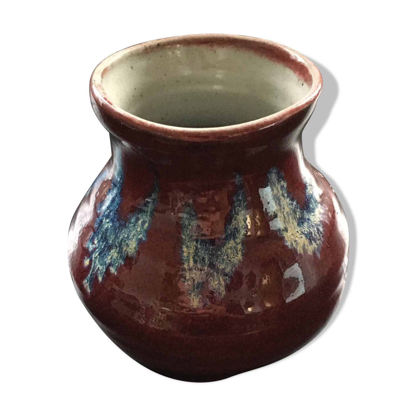 Bordeaux sandstone vase
