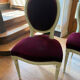 Lot de 4 chaises de salon capitonnées de velours grenat