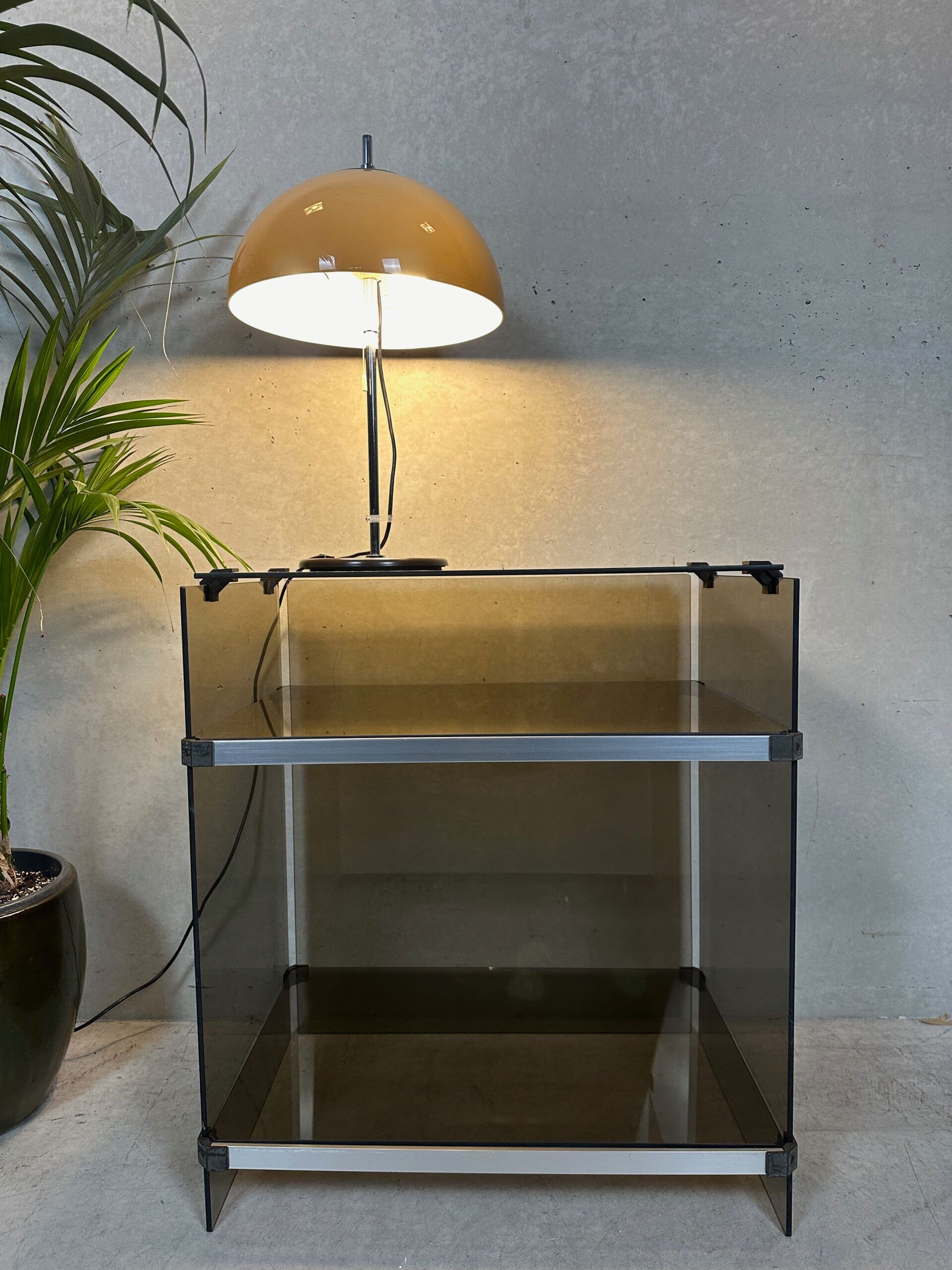 Vintage design hifi cabinet – smoked glass
