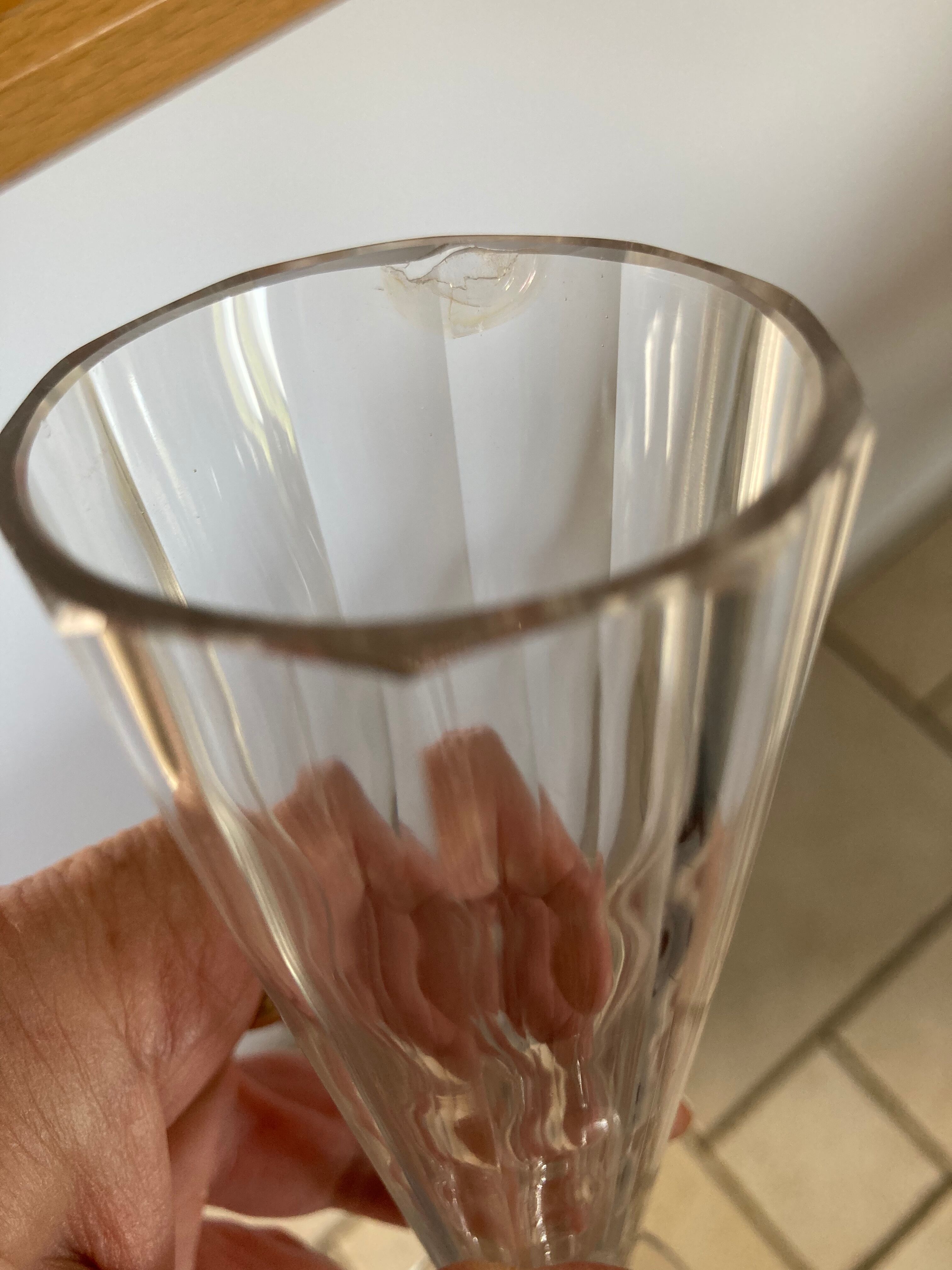 16 crystal champagne flutes