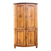 Armoire d’angle en chêne avec une façade incurvée d’un quart, Louis XVl