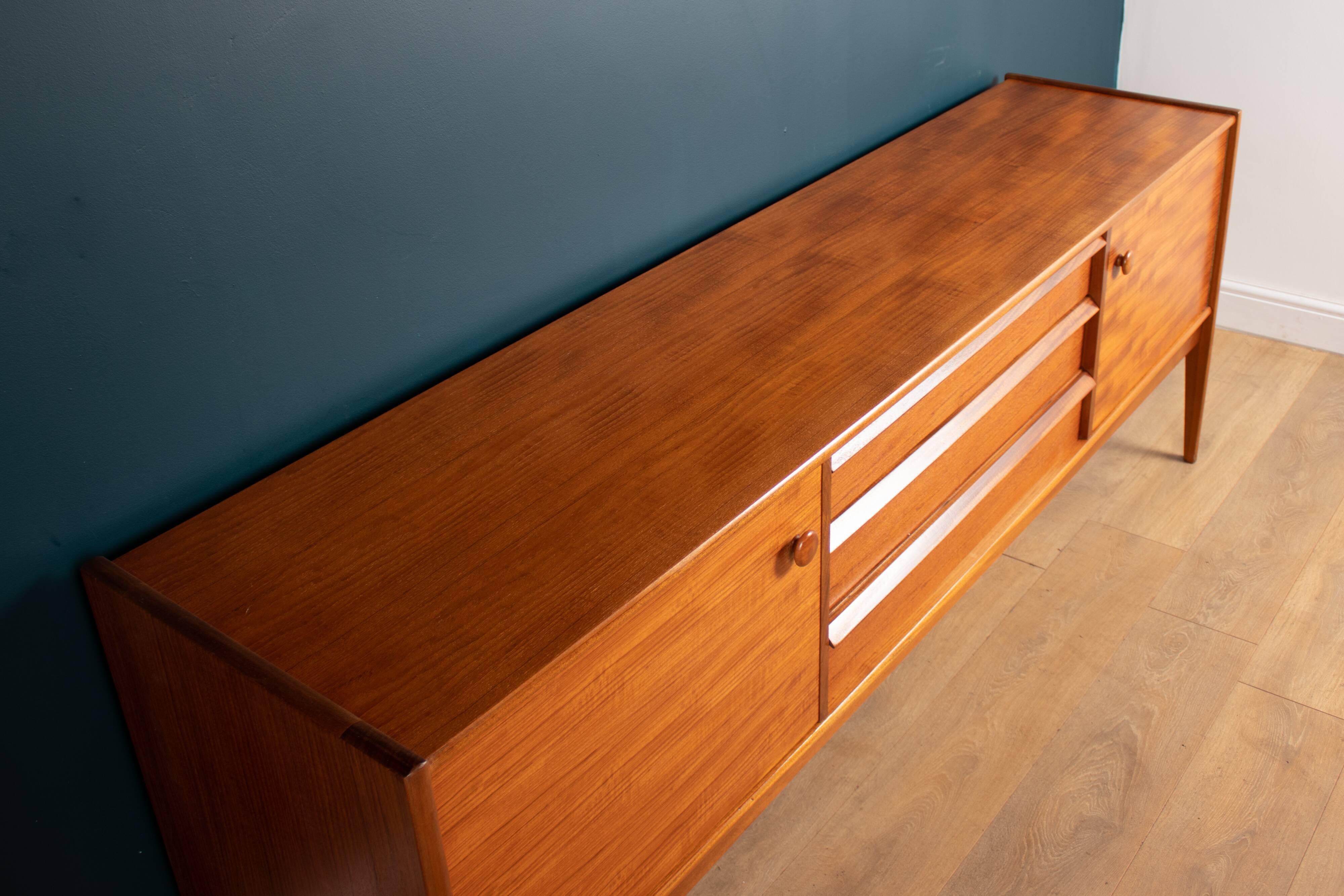 Enfilade par John Herbert pour A.Younger Ltd