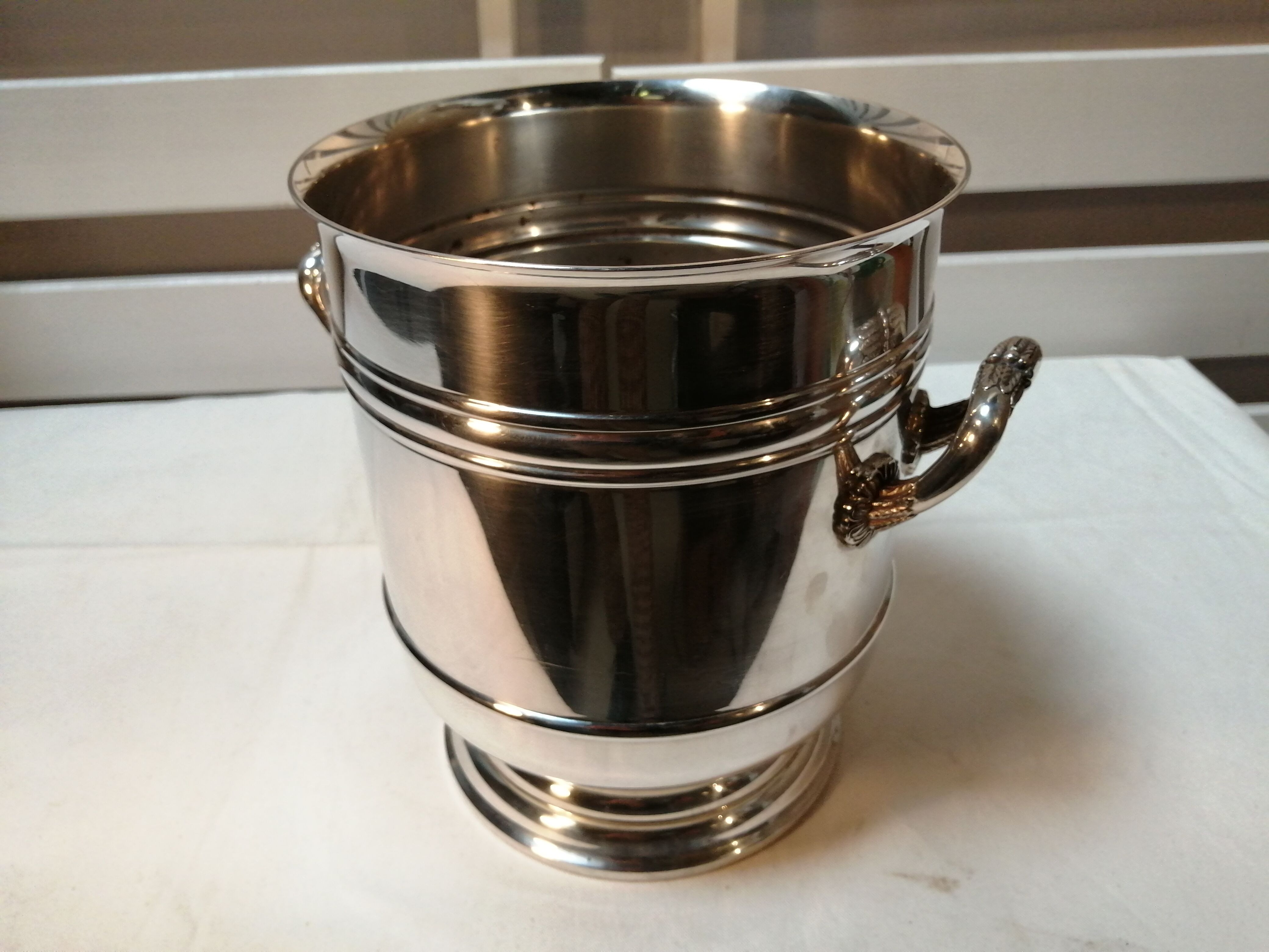 Champagne seal gallia collection model sully signed christofle