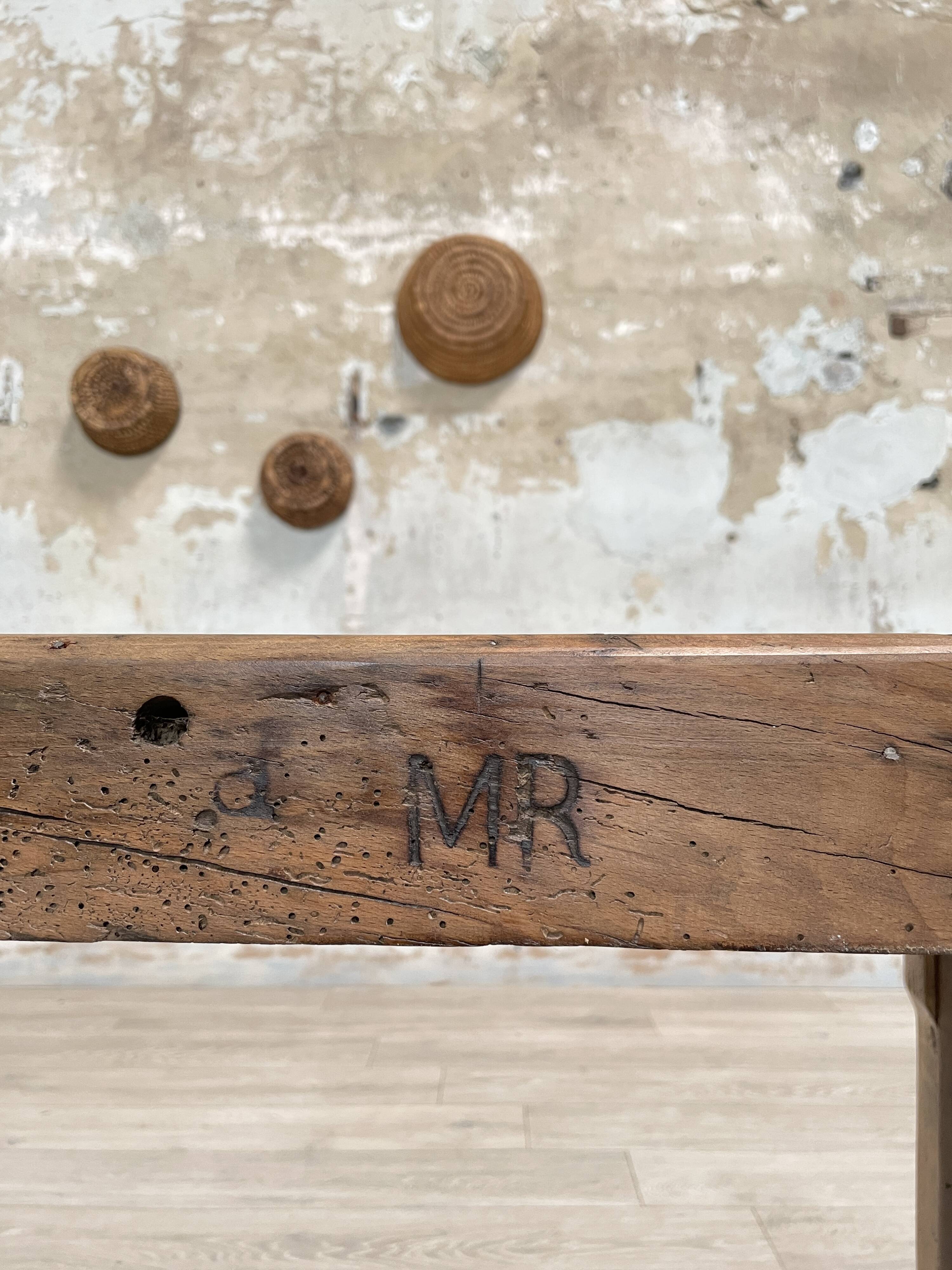 Solid wood carpenter's workbench