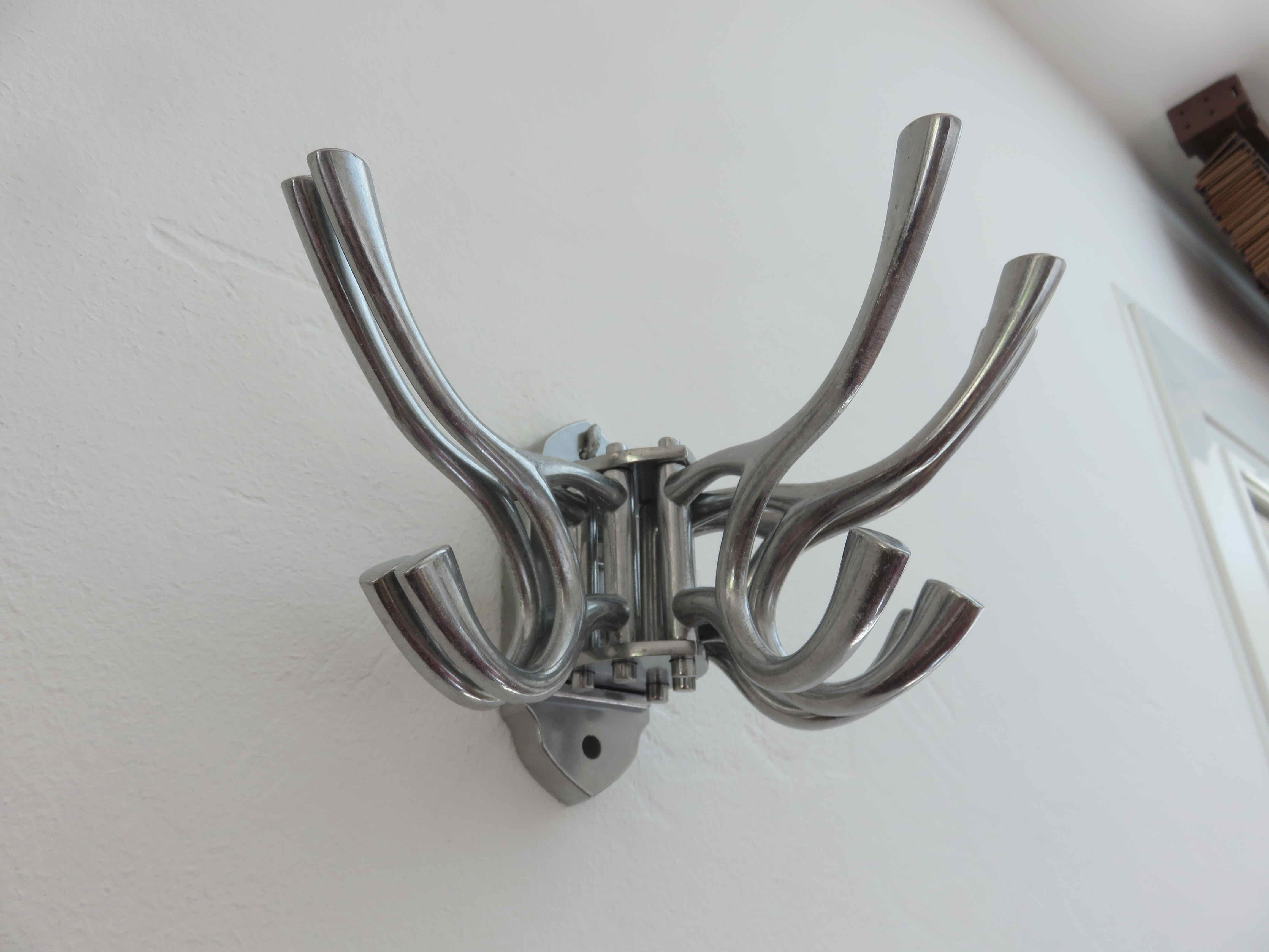 Swivel aluminum wall coat rack bistro, factory