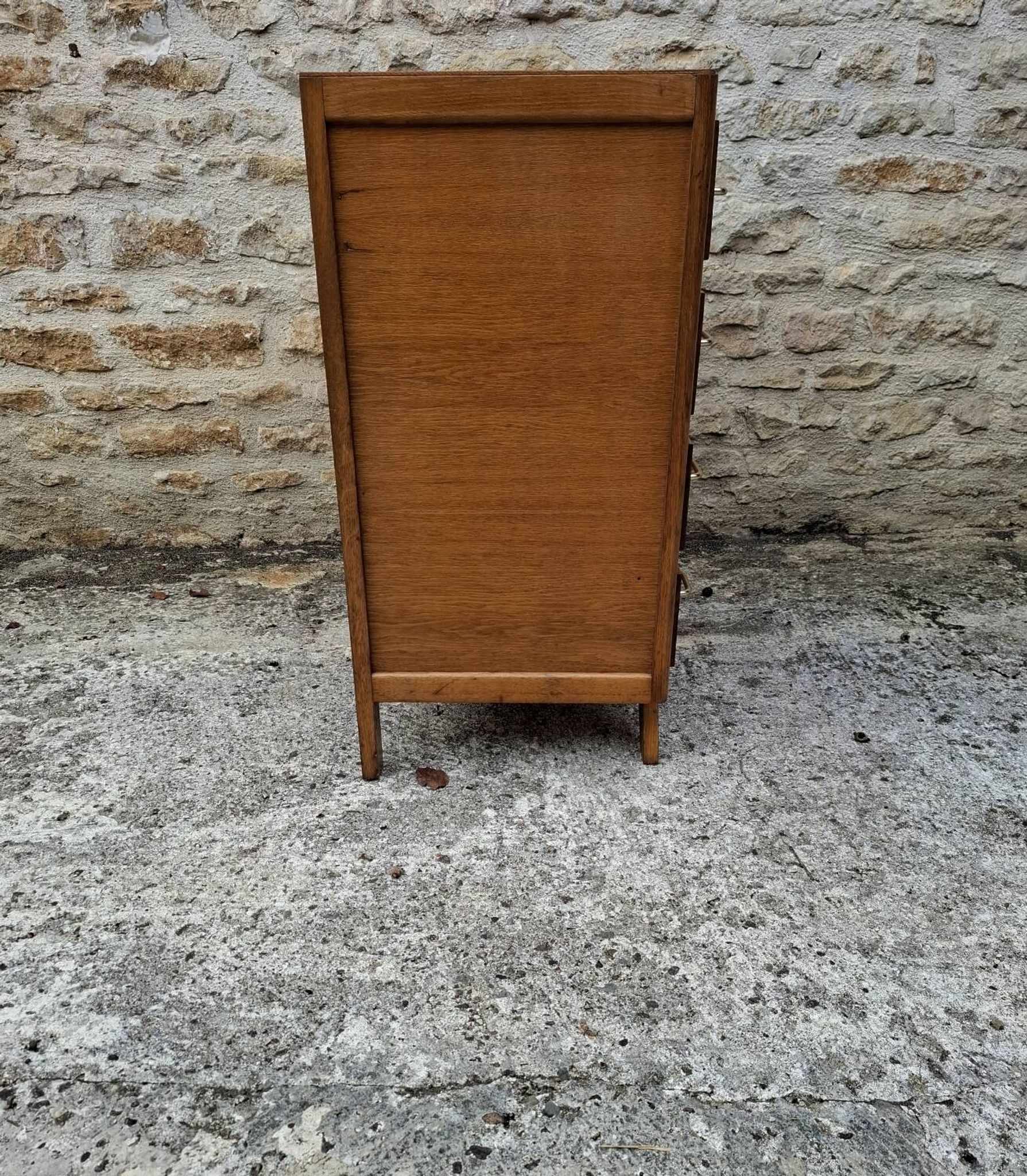 Compass leg chest of drawers