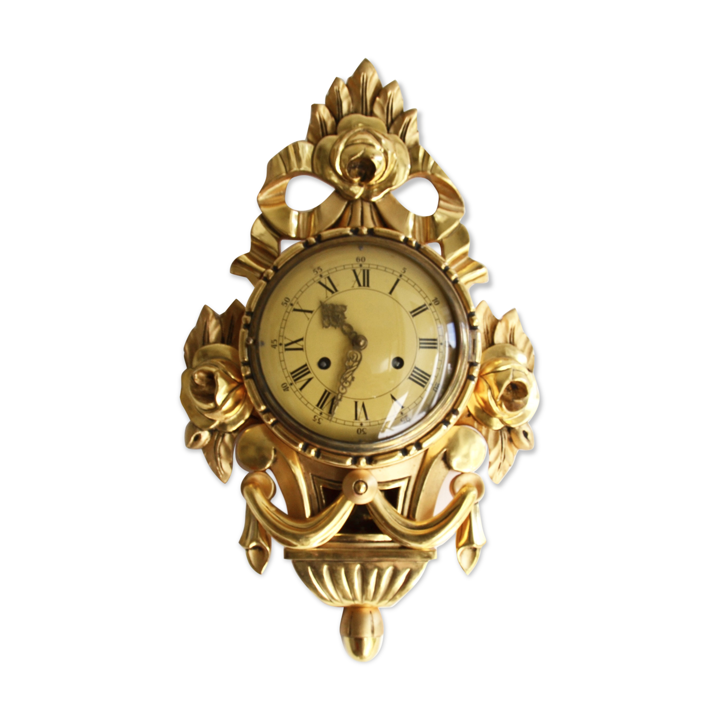 Vintage Gilded Carved Wood Rococo Style Floral Perivale Wall Clock 1960s