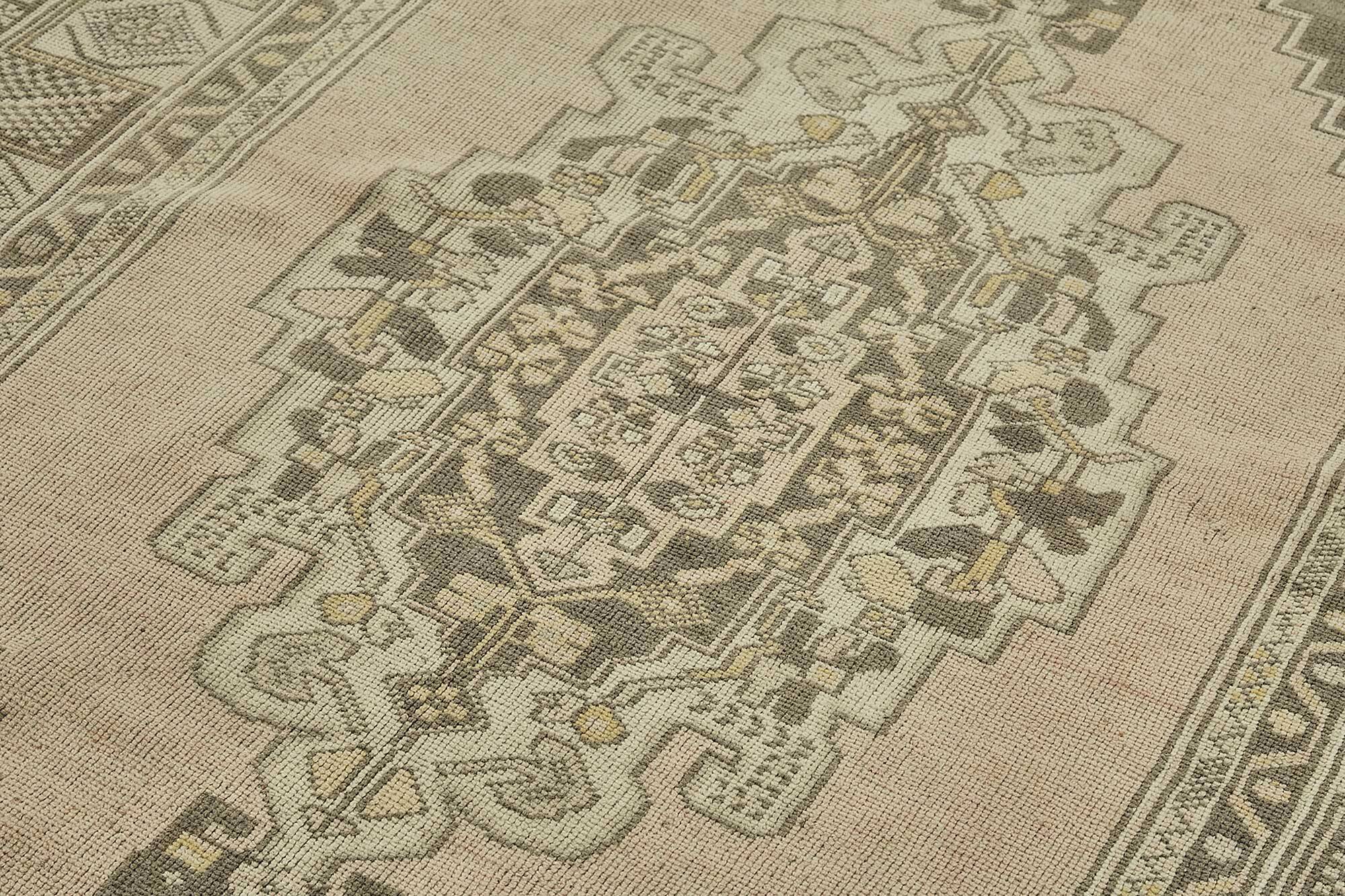 Turkish Vintage Anatolian Rug 147 cm x 223 cm