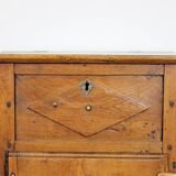 Savoyard confectioner