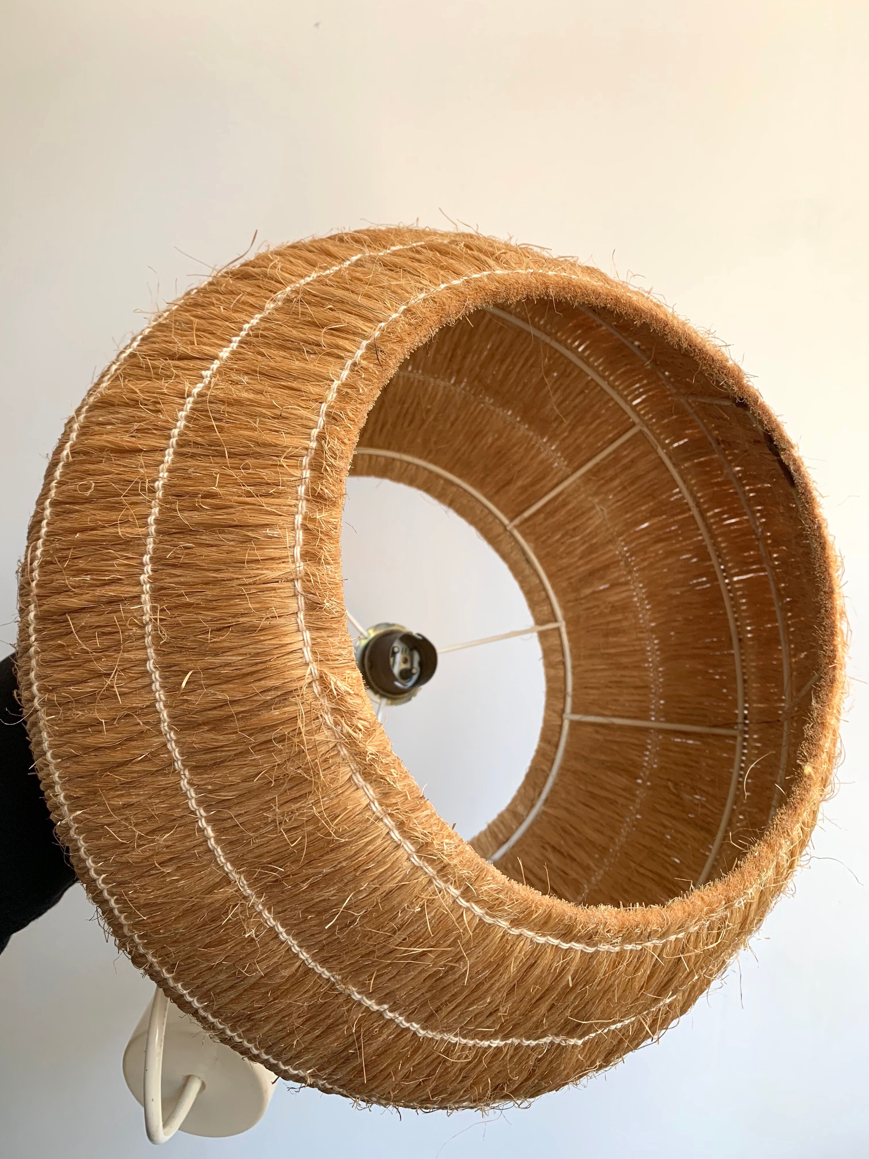 Vintage hanging in natural fibers