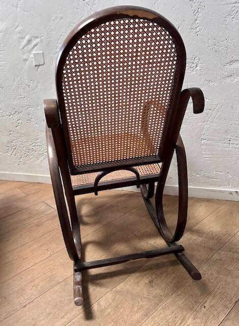 Rocking chair