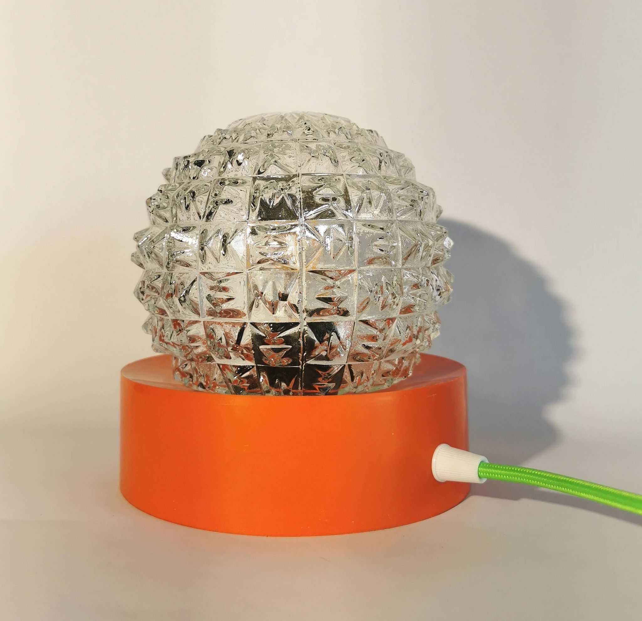 Lampe boule vintage en verre transparent orange