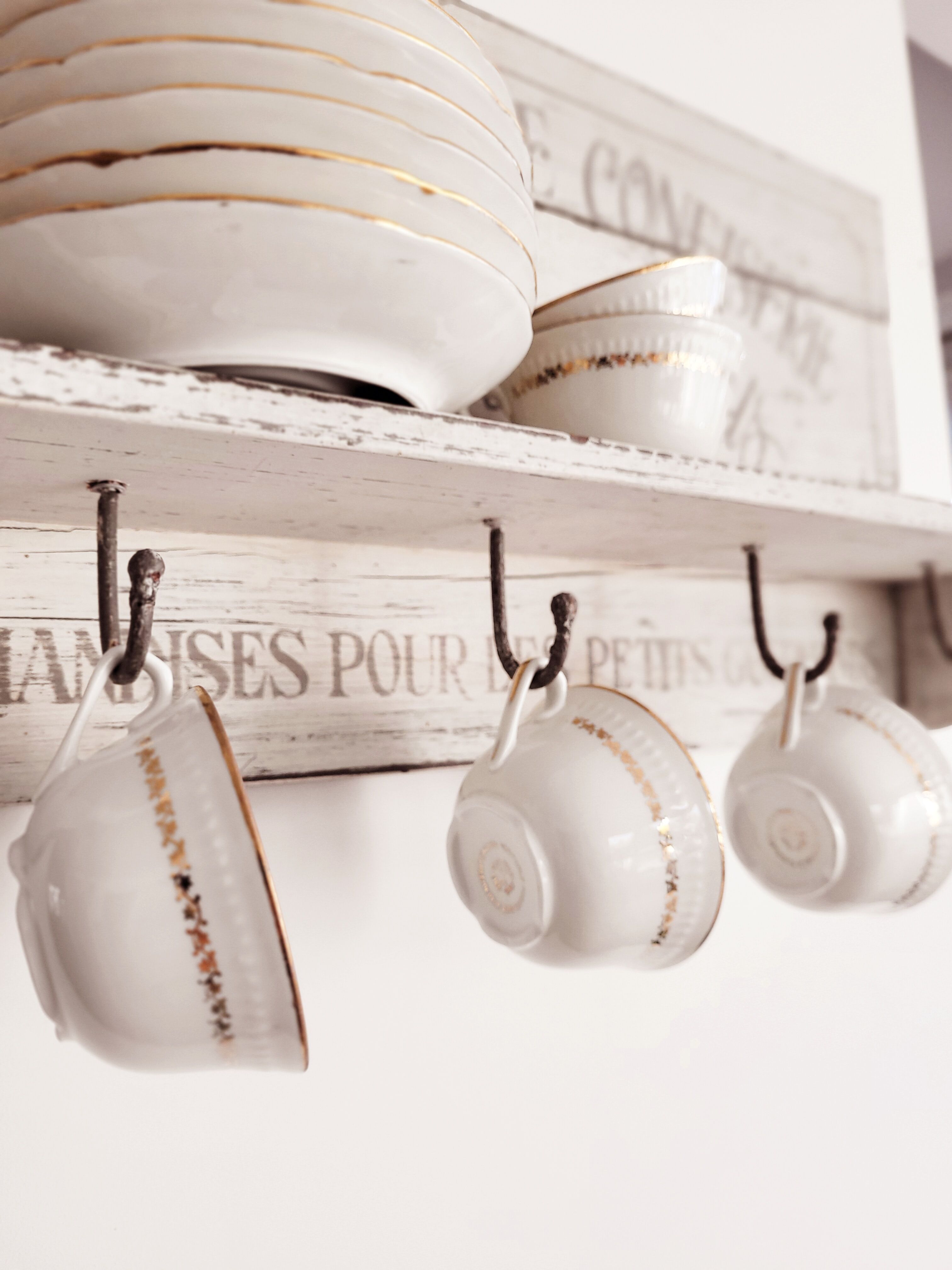 cups and saucers porcelain Vierzon