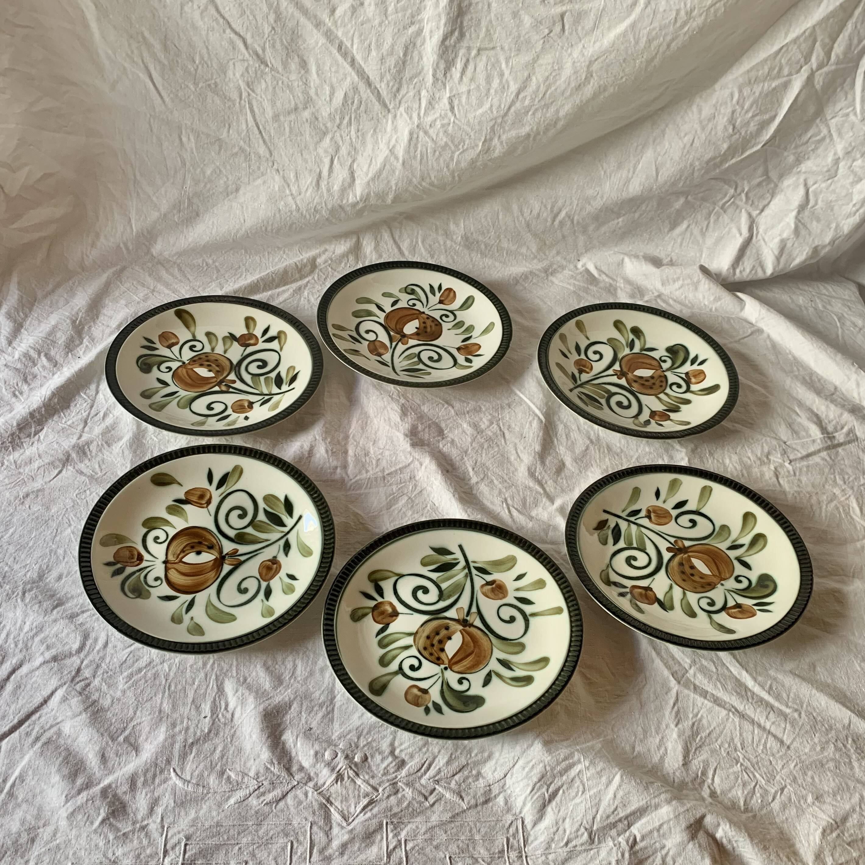 Set of 6 Boch La Louvière flat plates - Argenteuil series