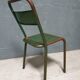 Vieille chaise verte français chaise d'usine de fer
