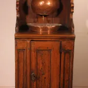 petit vaisselier en bois de mélèze - 17° siècle -Suisse
