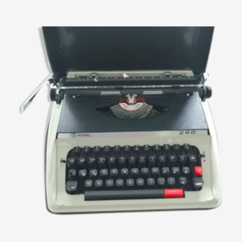 Royal 290 typewriter