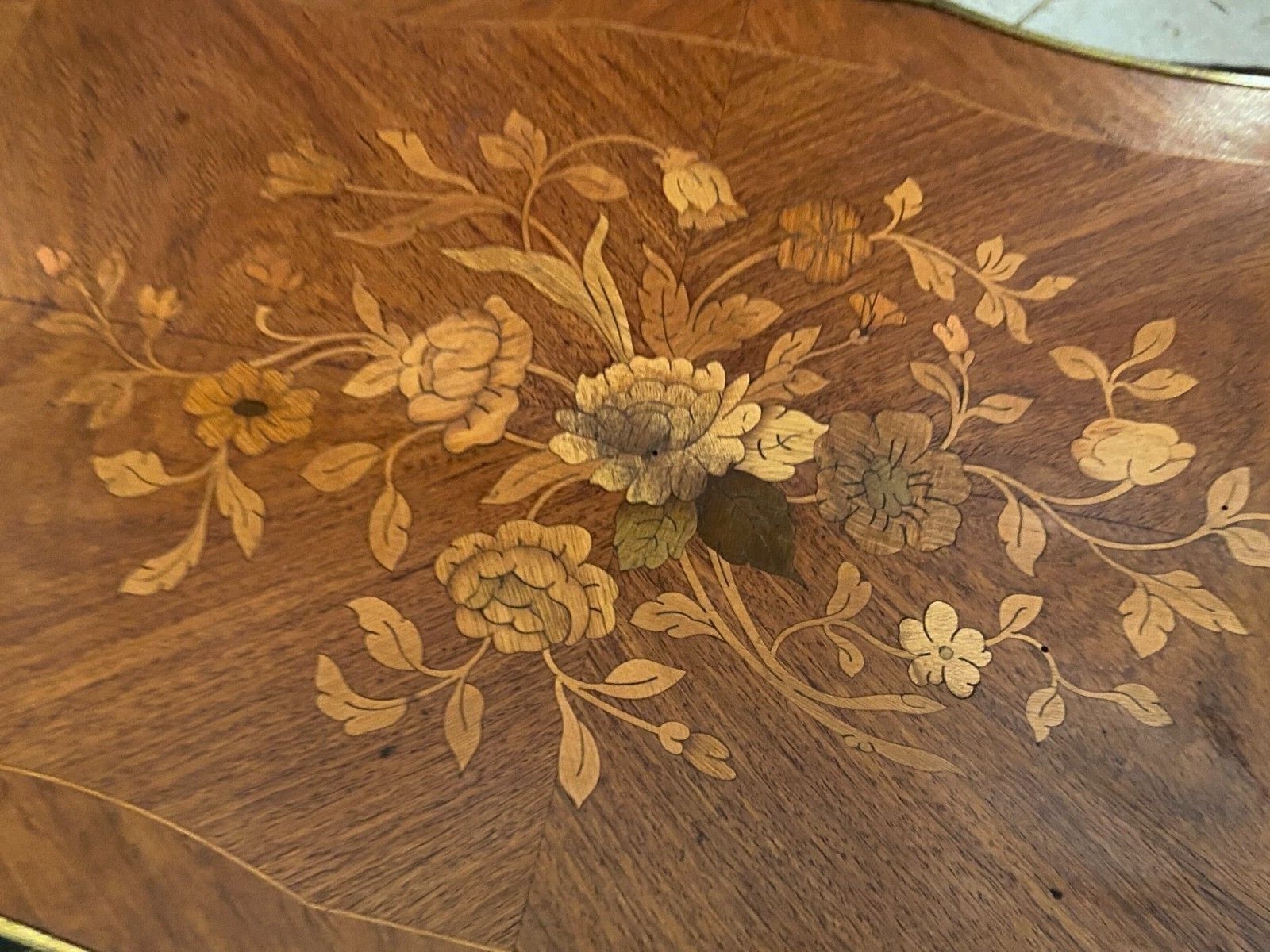 Pedestal table end of sofa decorated inlaid Louis XV style