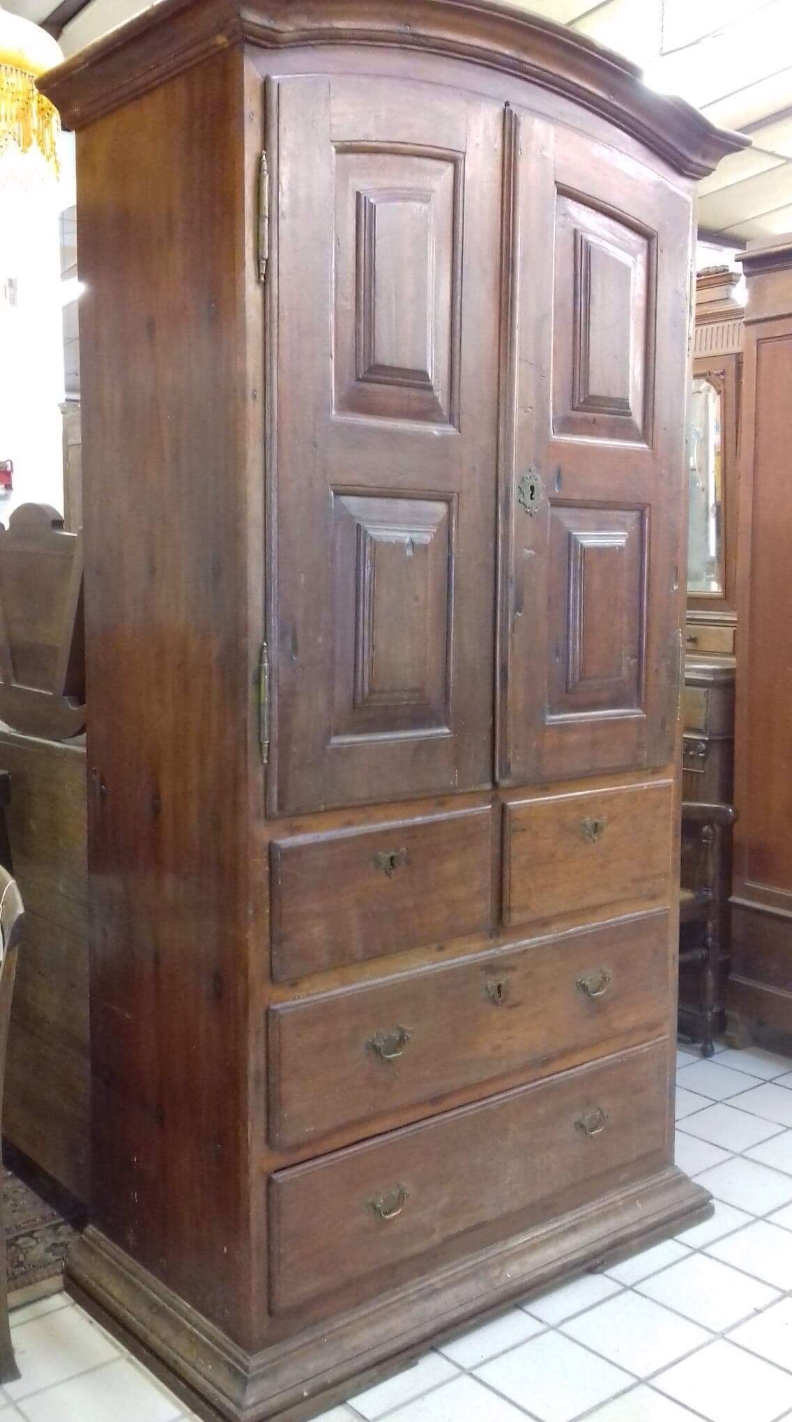 Armoire coloniale bois exotique XlX