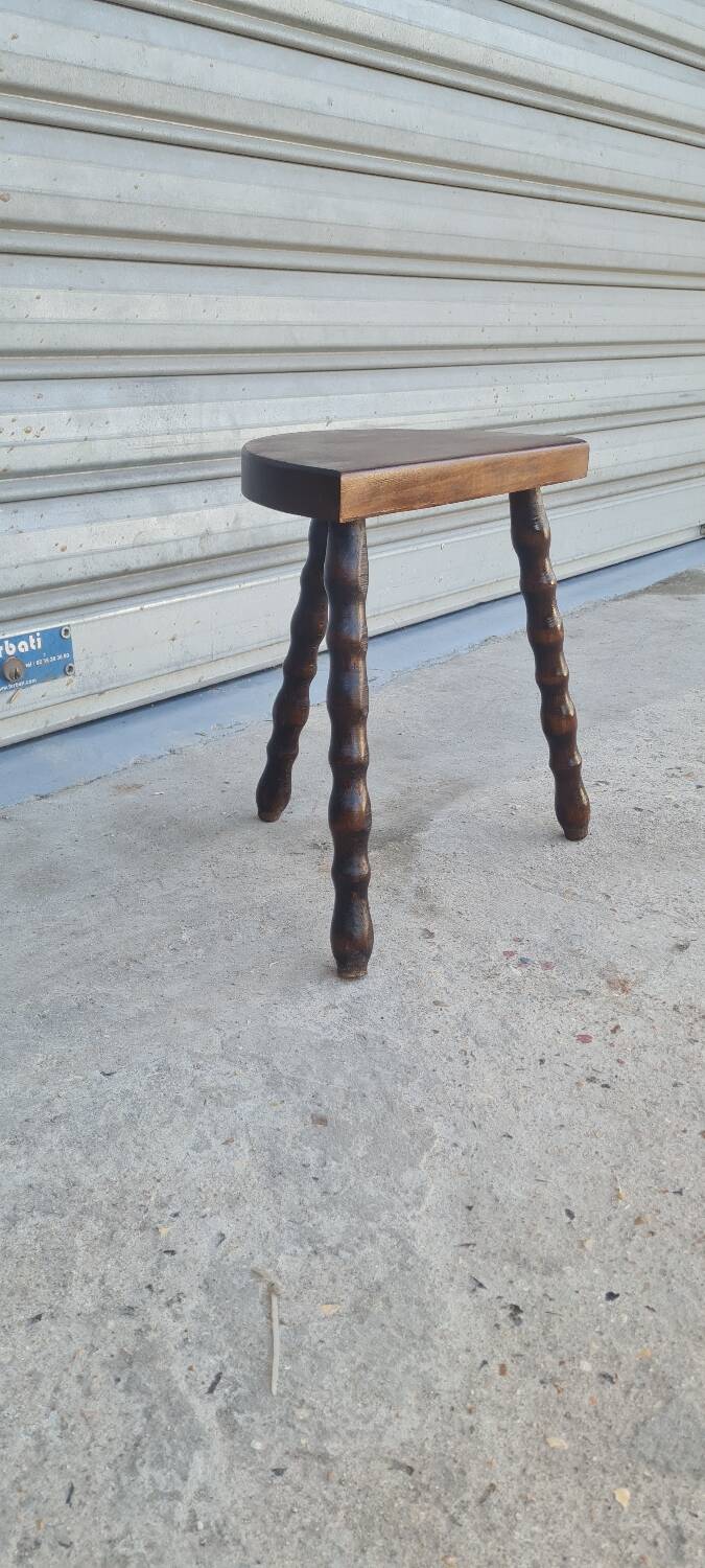 Tripod stool