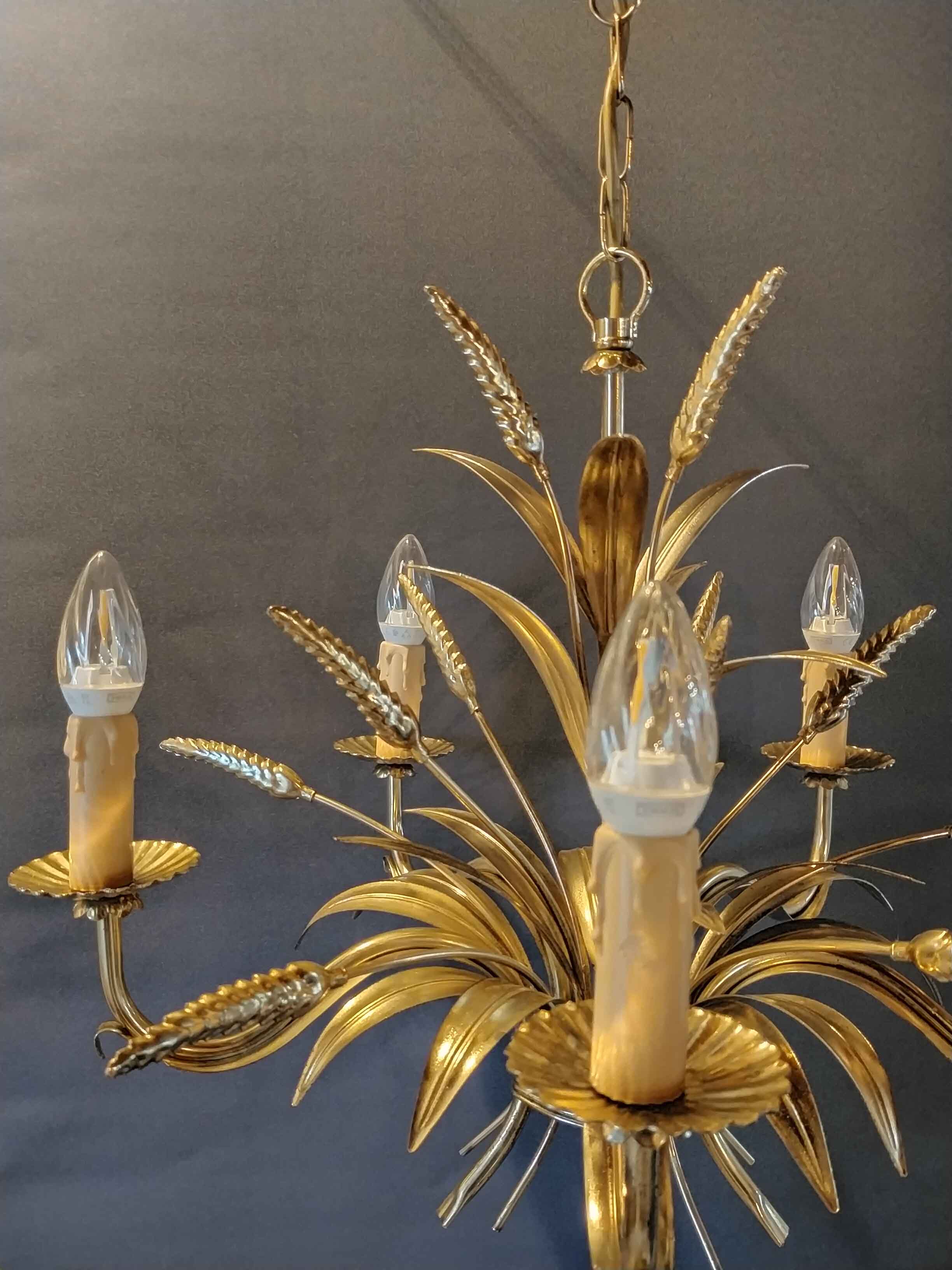 Hans Kögl suspension ears of wheat