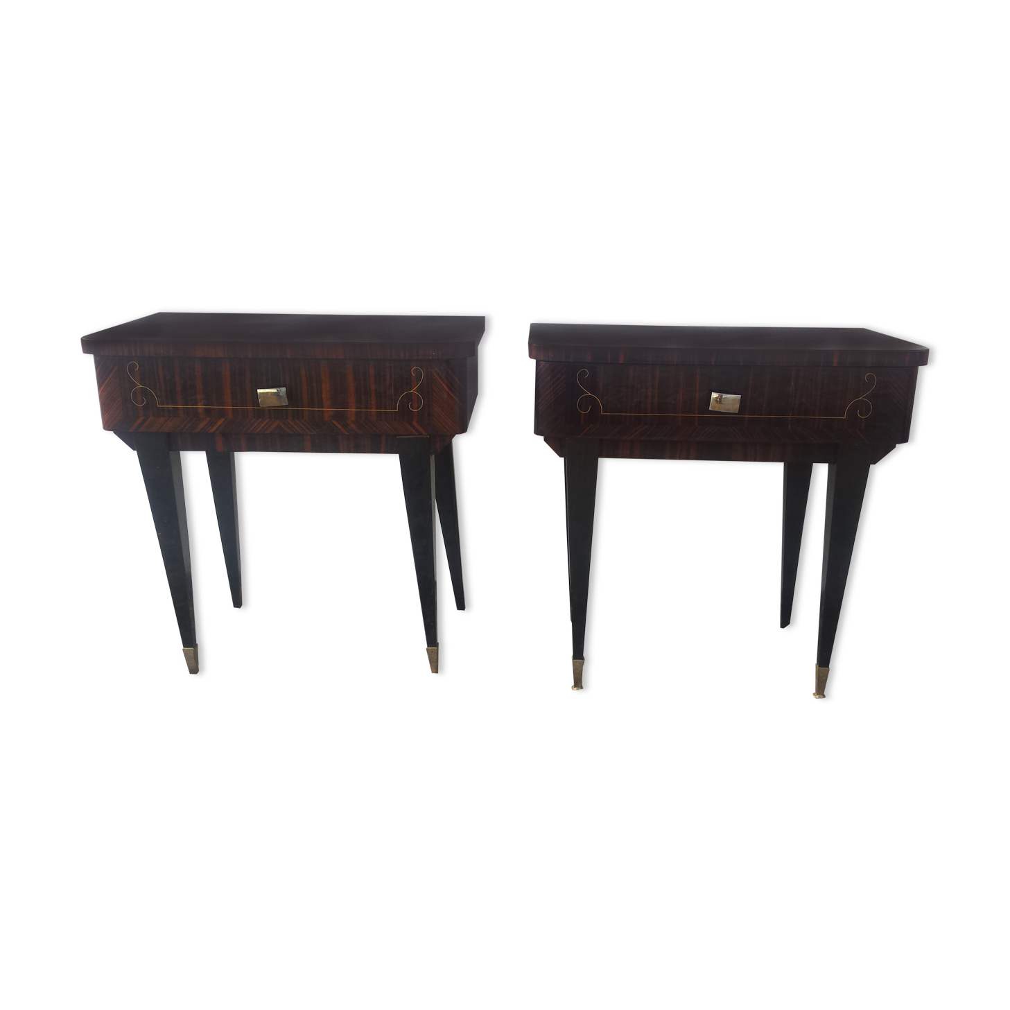 Lot of 2 bedside tables