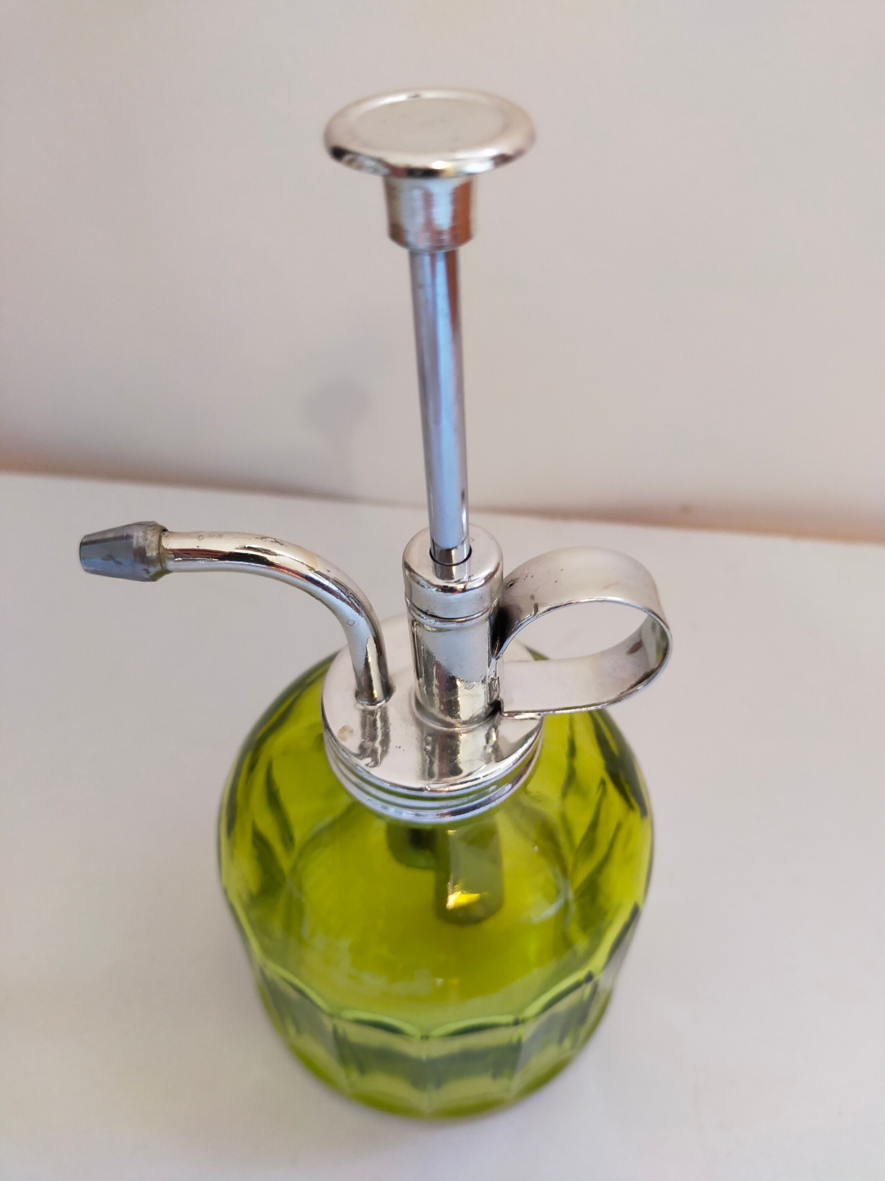Glass garden vaporizer