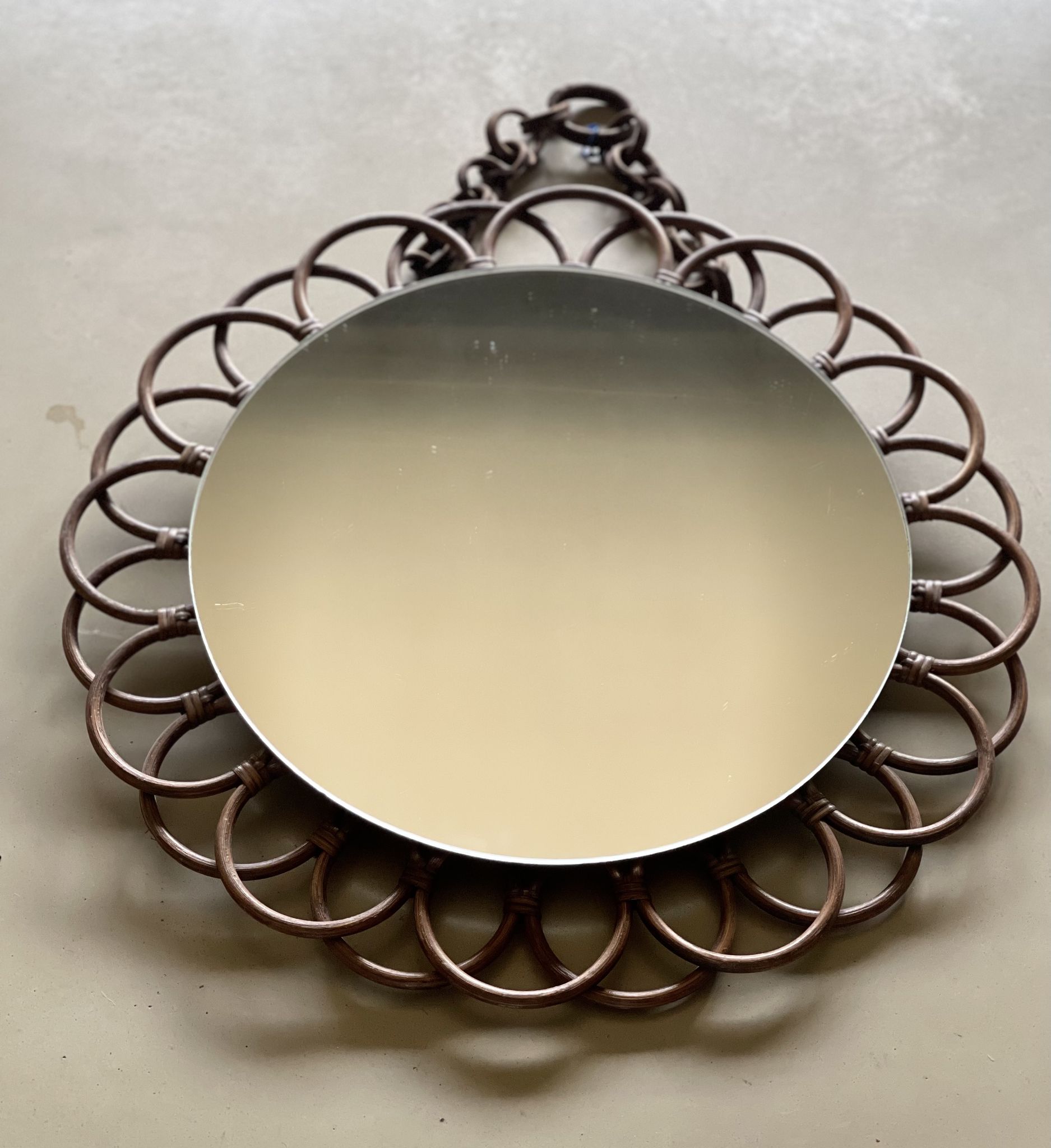 Miroir vintage en rotin 54cm