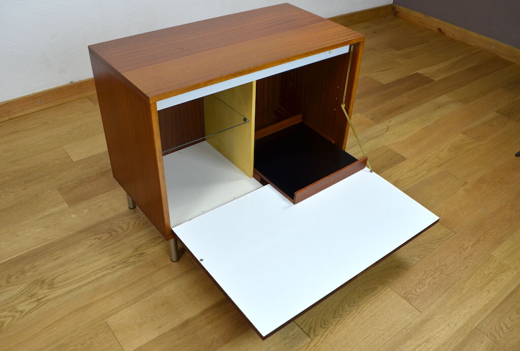 Meuble bas design scandinave vintage 1960