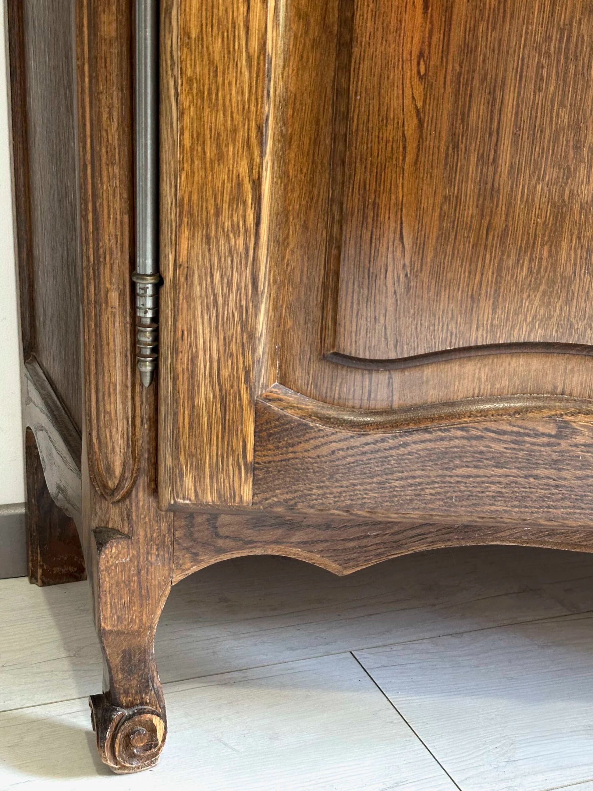 Solid oak library - Riskoff brand