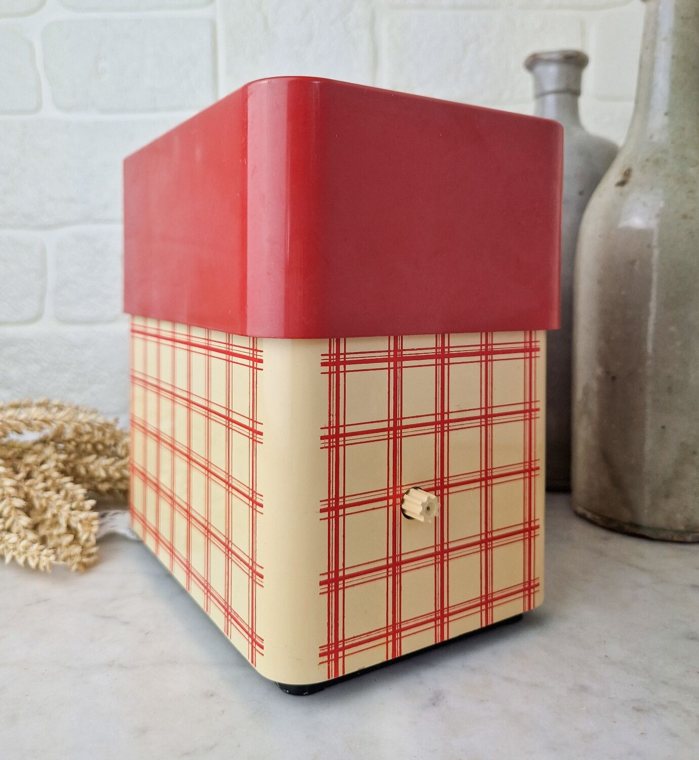 Terraillon kitchen scale vintage limited edition design tea towel 70s