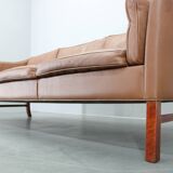 Canapé 3 places danois des années 1970 en cuir marron avec structure en hêtre