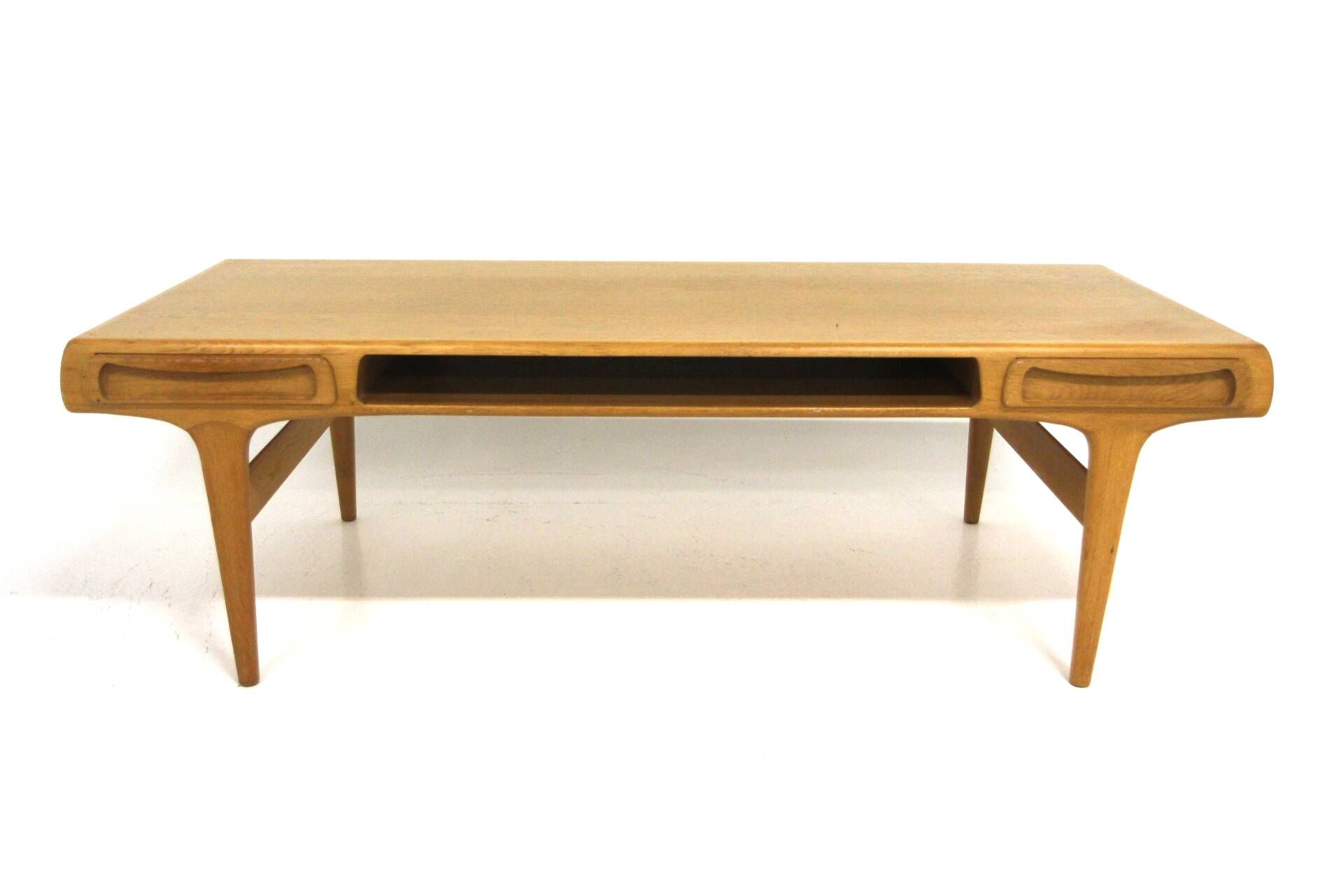 Oak coffee table, Johannes Andersen, Trensum, Denmark, 1960