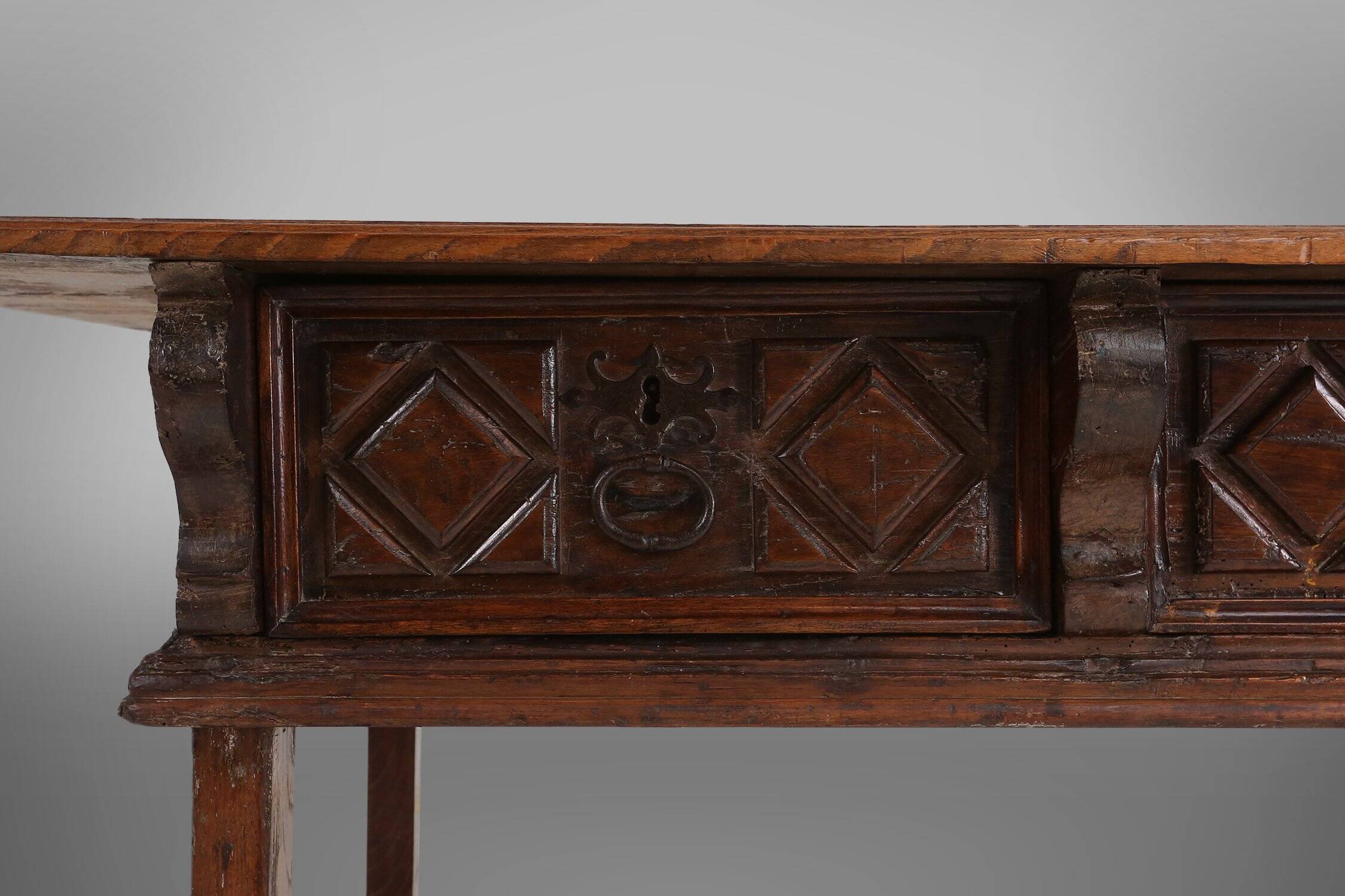 Antique carved Oak Spanish Console Table with Drawers, 18th Century
