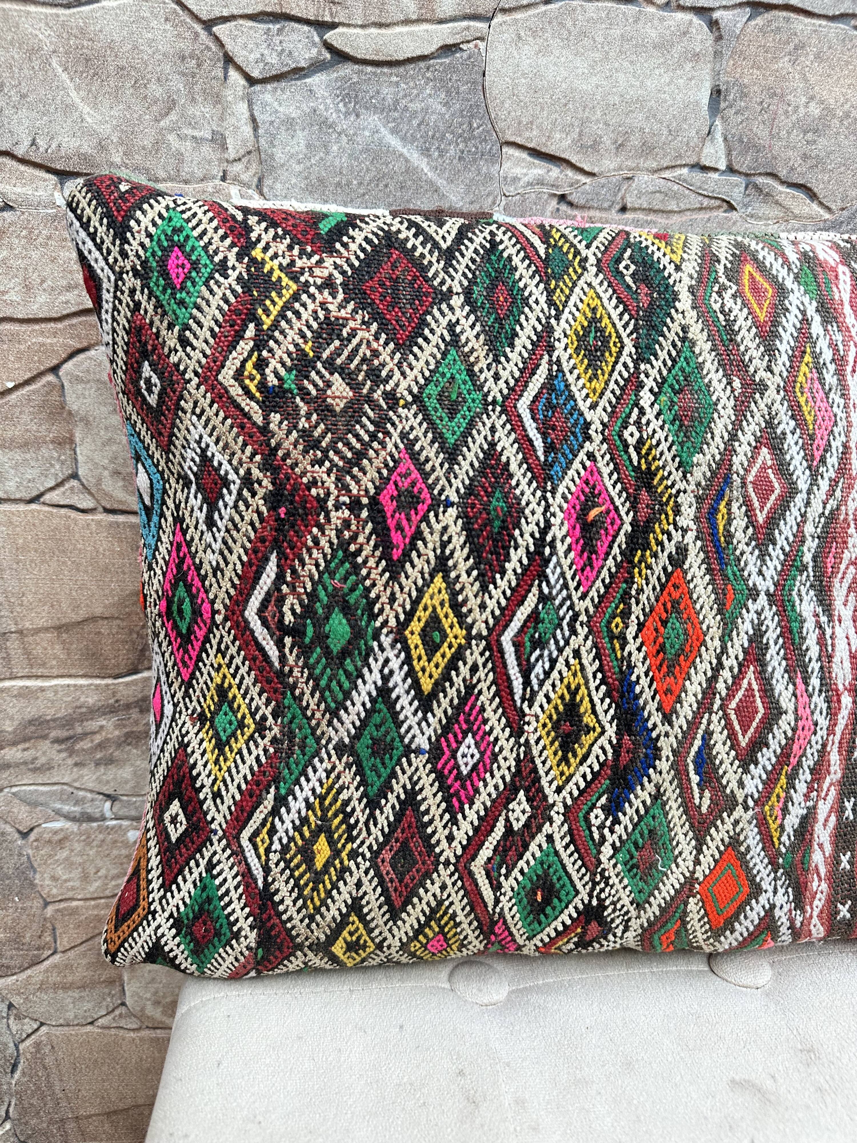 Vintage Moroccan Berber wool cushion cover