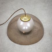 Lampe à suspension italienne en laiton, opaline et plexiglas de l'ère spatiale