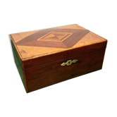 Coffret à bijoux en marqueterie