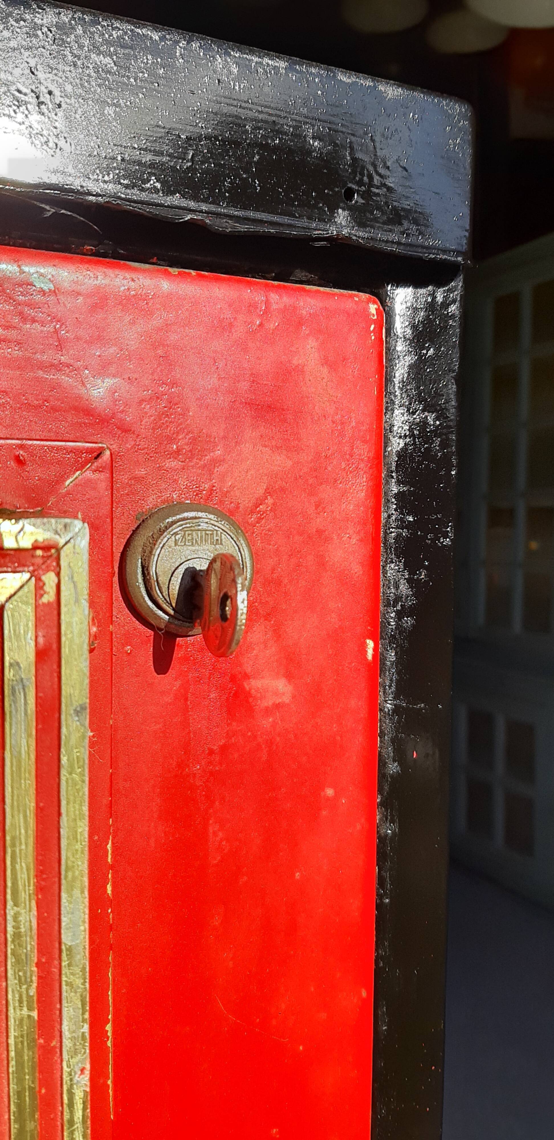 Distributor with tirettes de forain