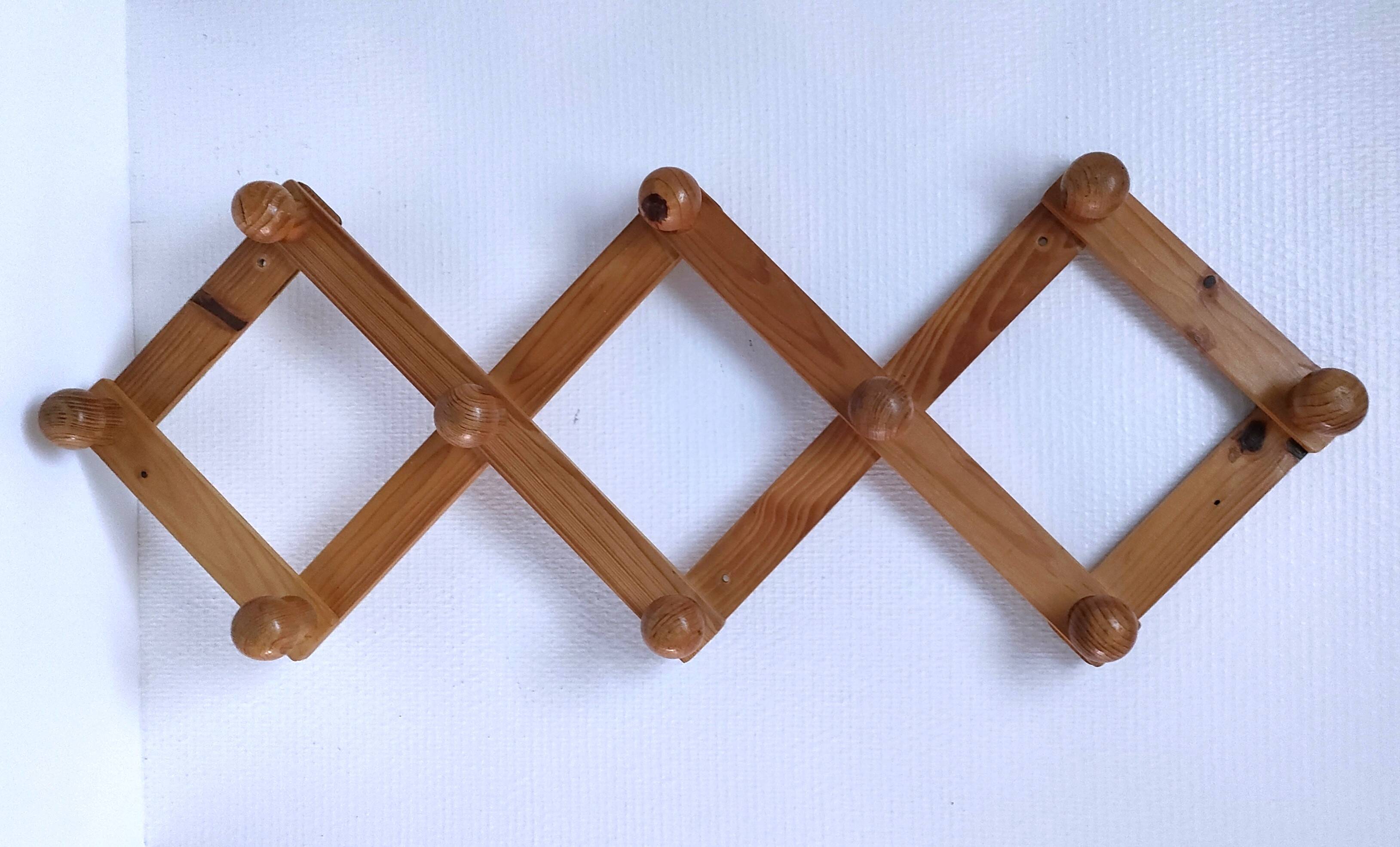 Vintage solid pine accordion coat rack