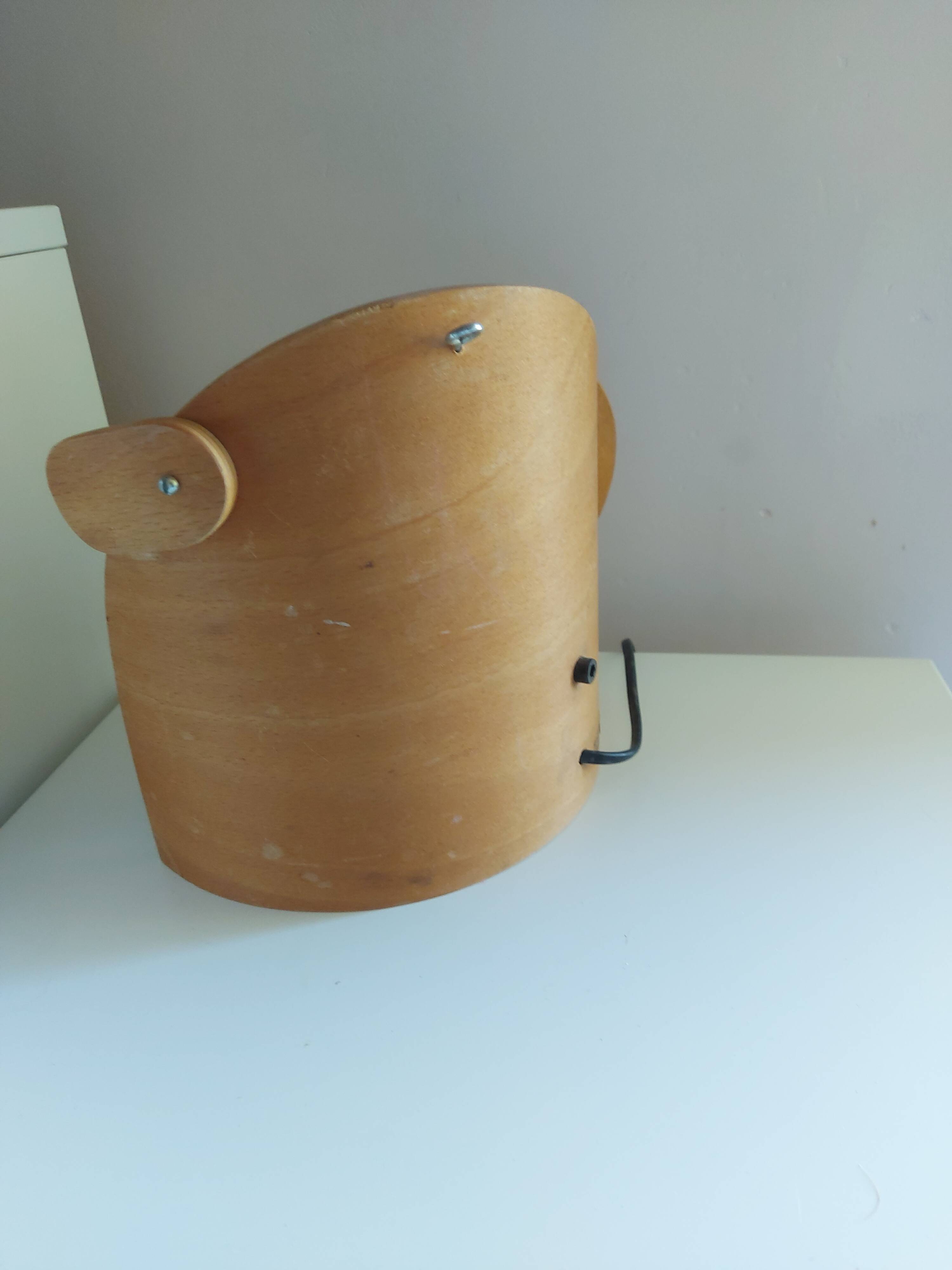 Vintage 80's wooden dog lamp, raison, france