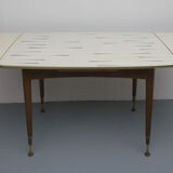 1950s extendible coffeetable in formica