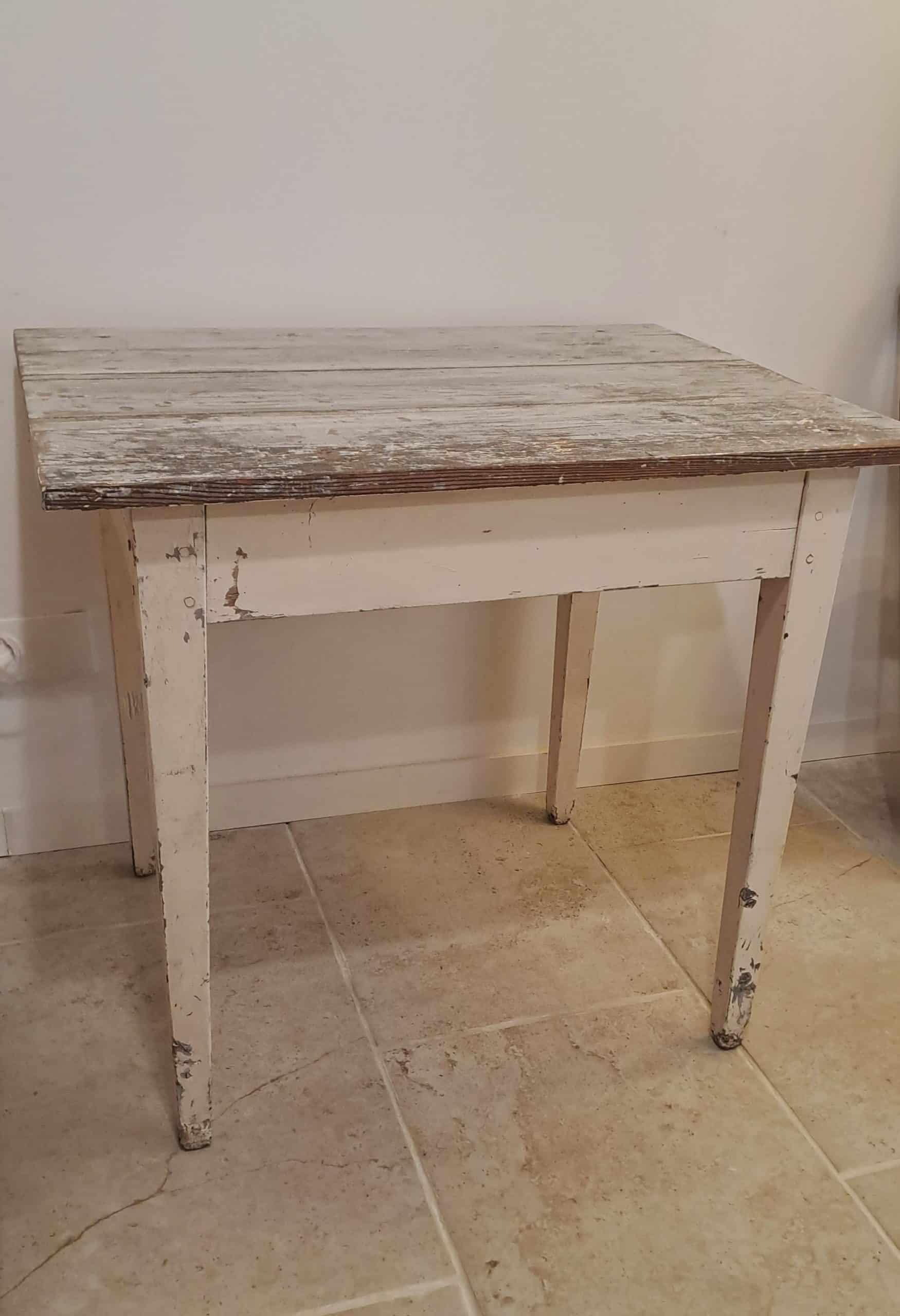 Distressed farmhouse table