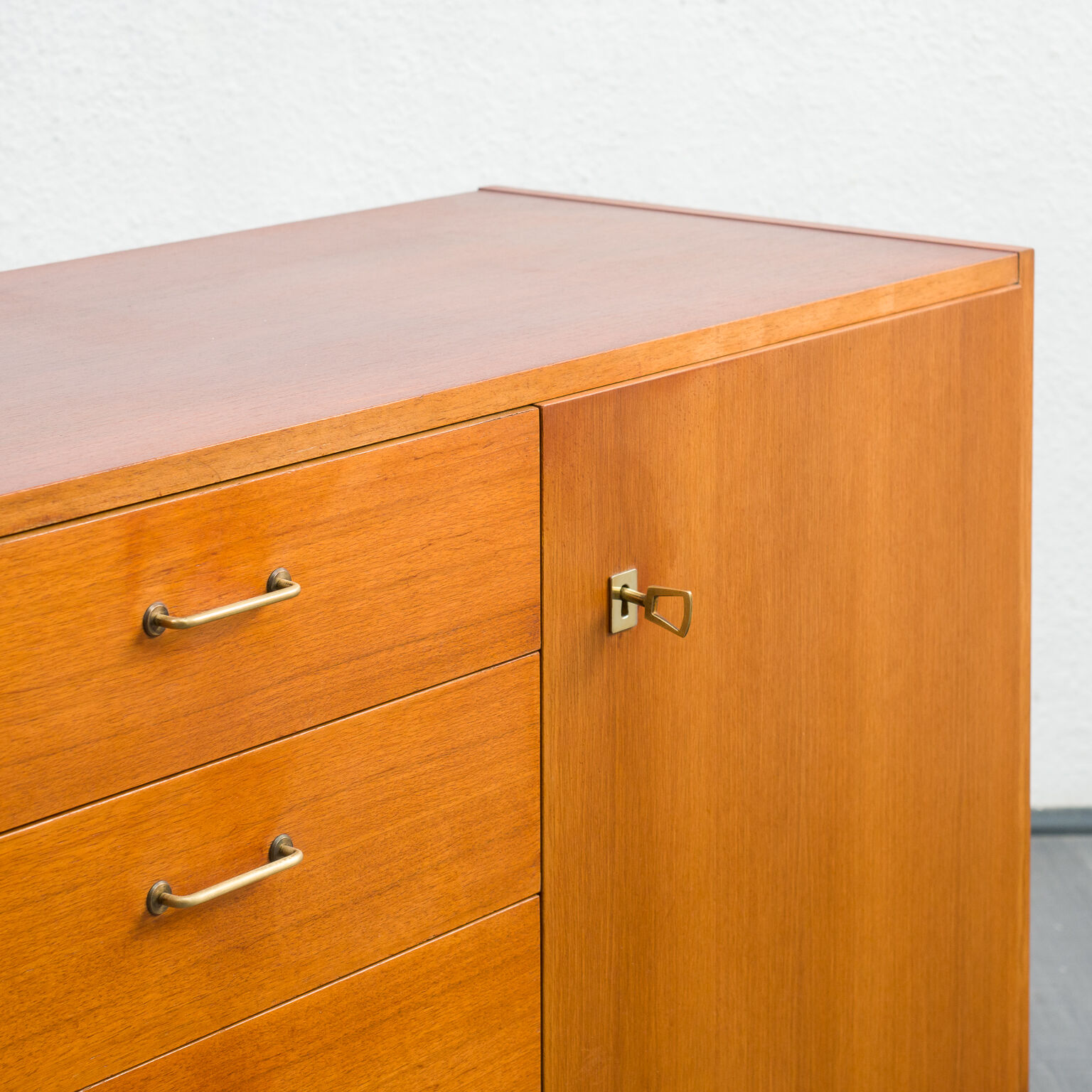Enfilade 60s, walnut, restored