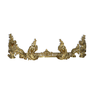 Parure, garniture de cheminée en bronze et ces chenets en bronze, fin xix eme de style rocaille